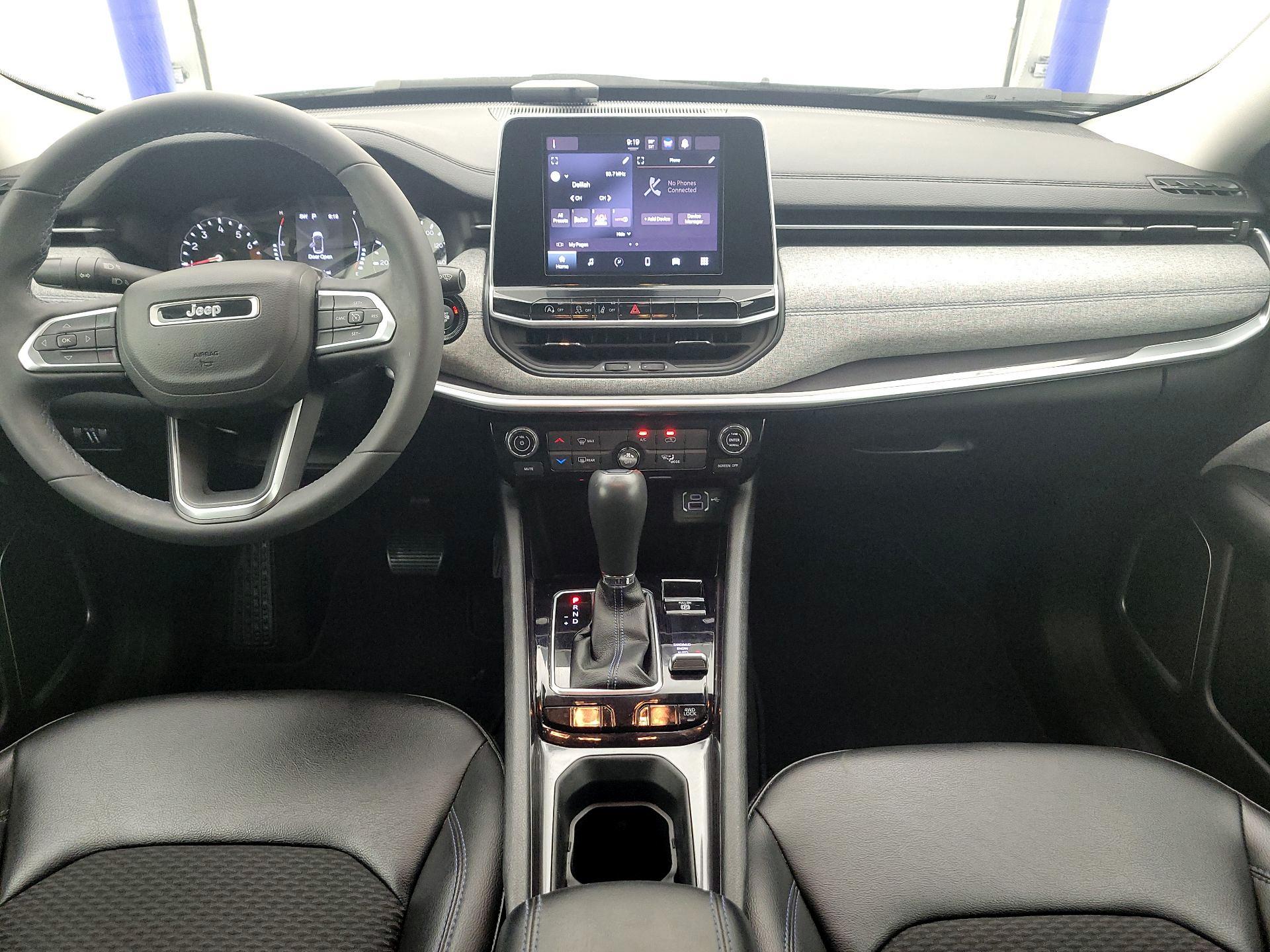 Thumbnail: 2022 Jeep Compass - 9