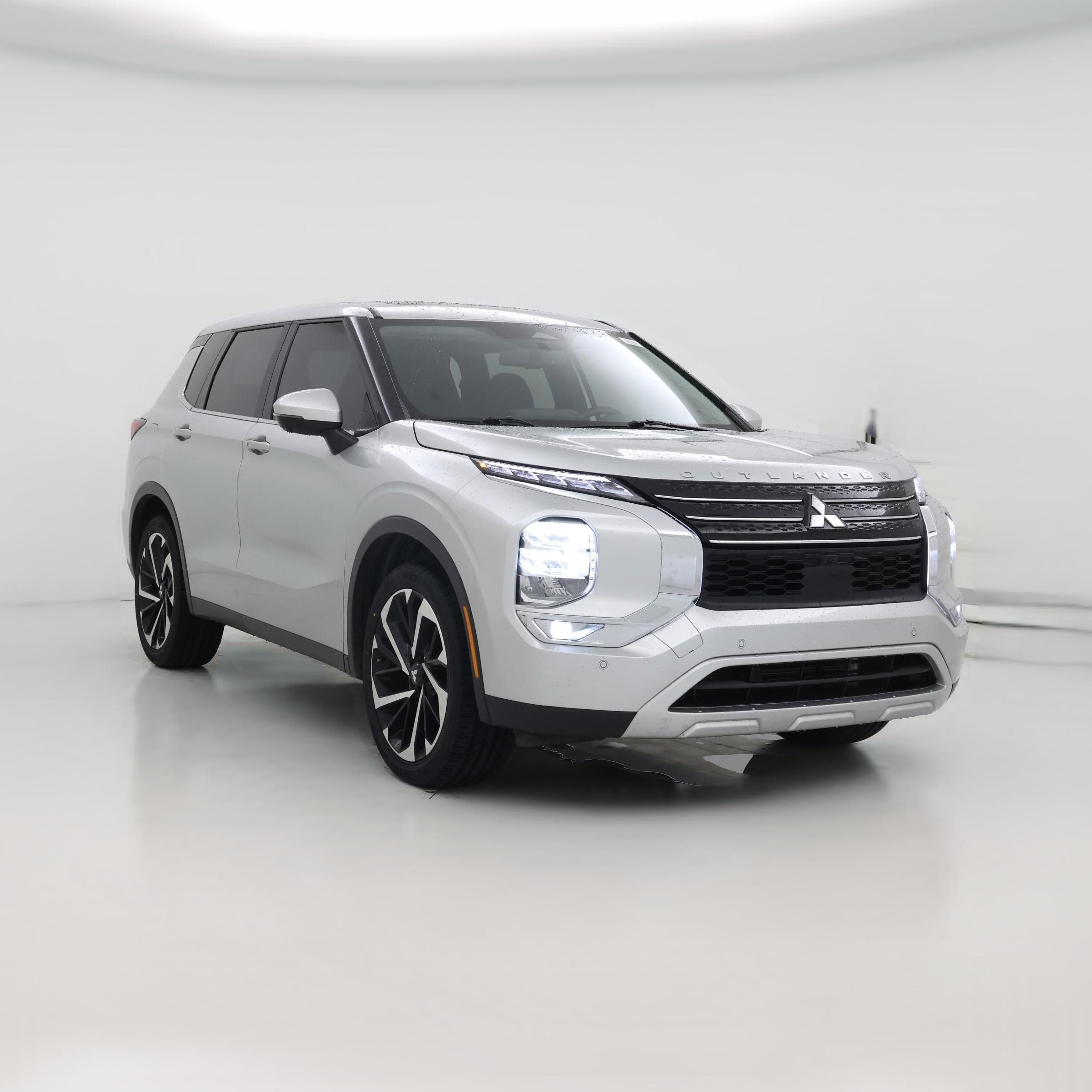 Thumbnail: 2024 Mitsubishi Outlander - 1