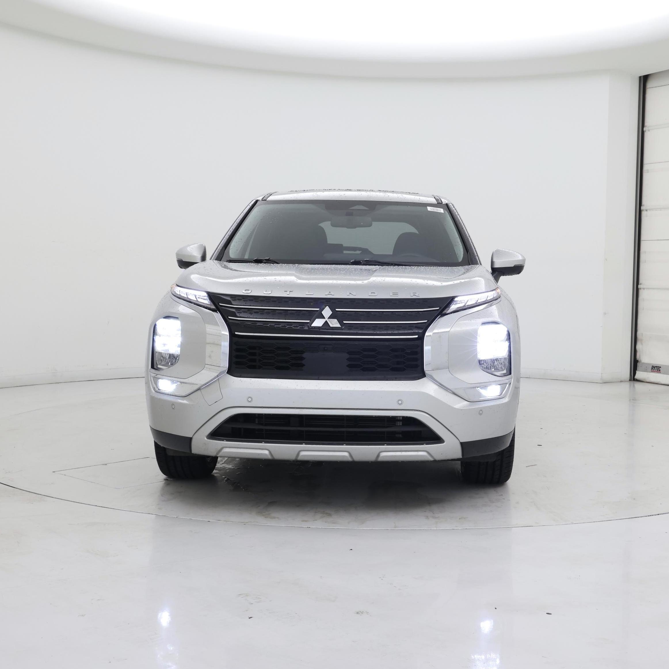 Thumbnail: 2024 Mitsubishi Outlander - 5