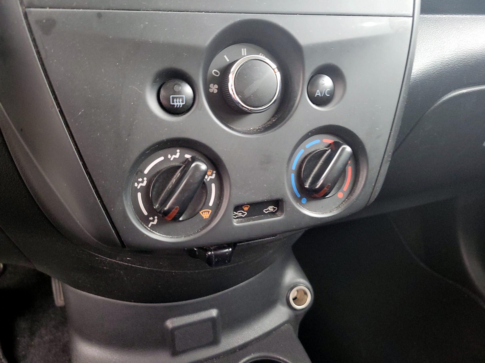 Thumbnail: 2018 Nissan Versa - 15