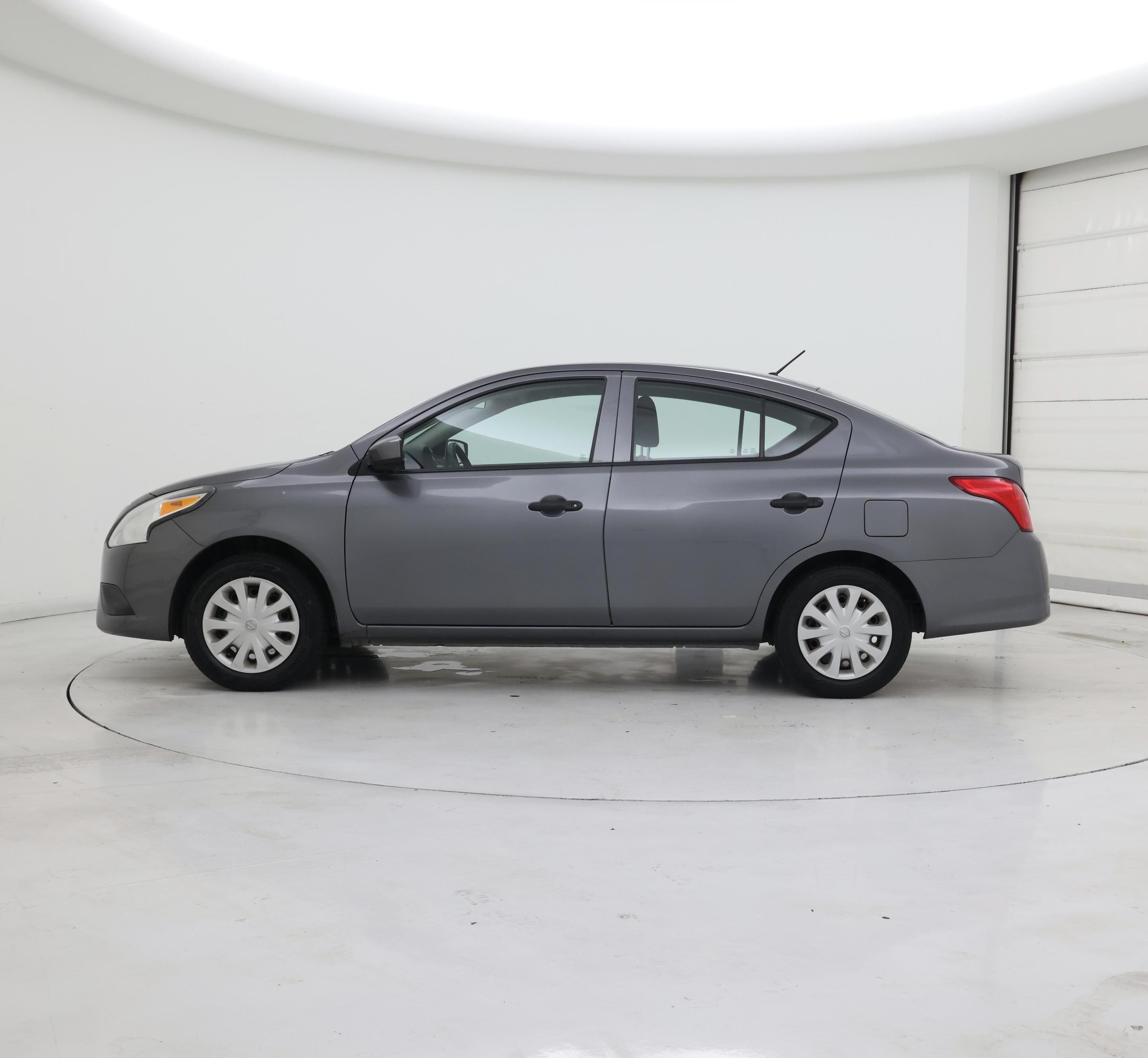 Thumbnail: 2018 Nissan Versa - 3