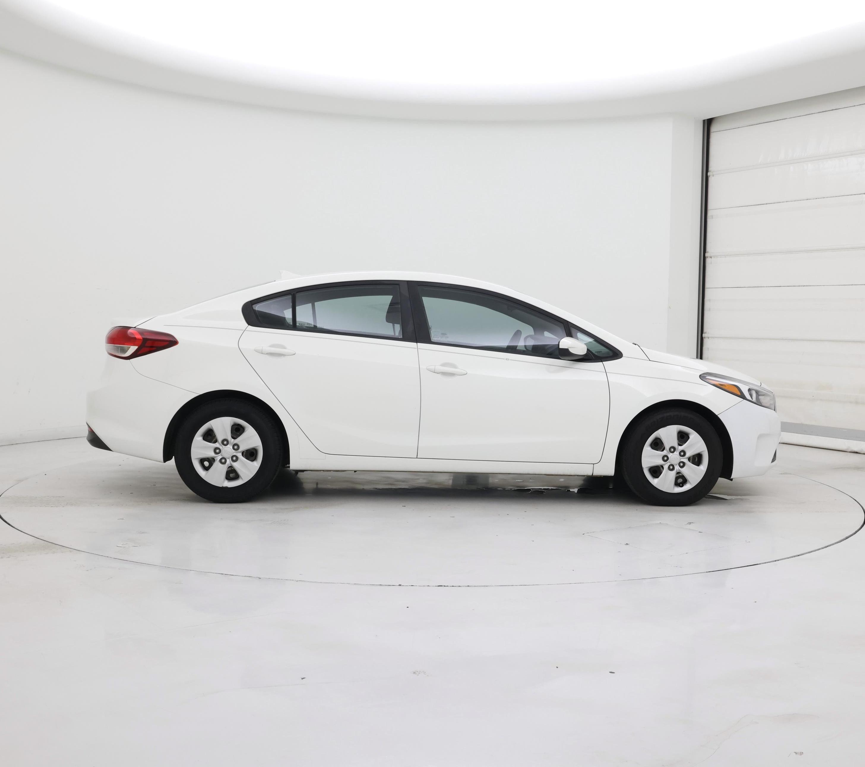 Thumbnail: 2018 Kia Forte - 7