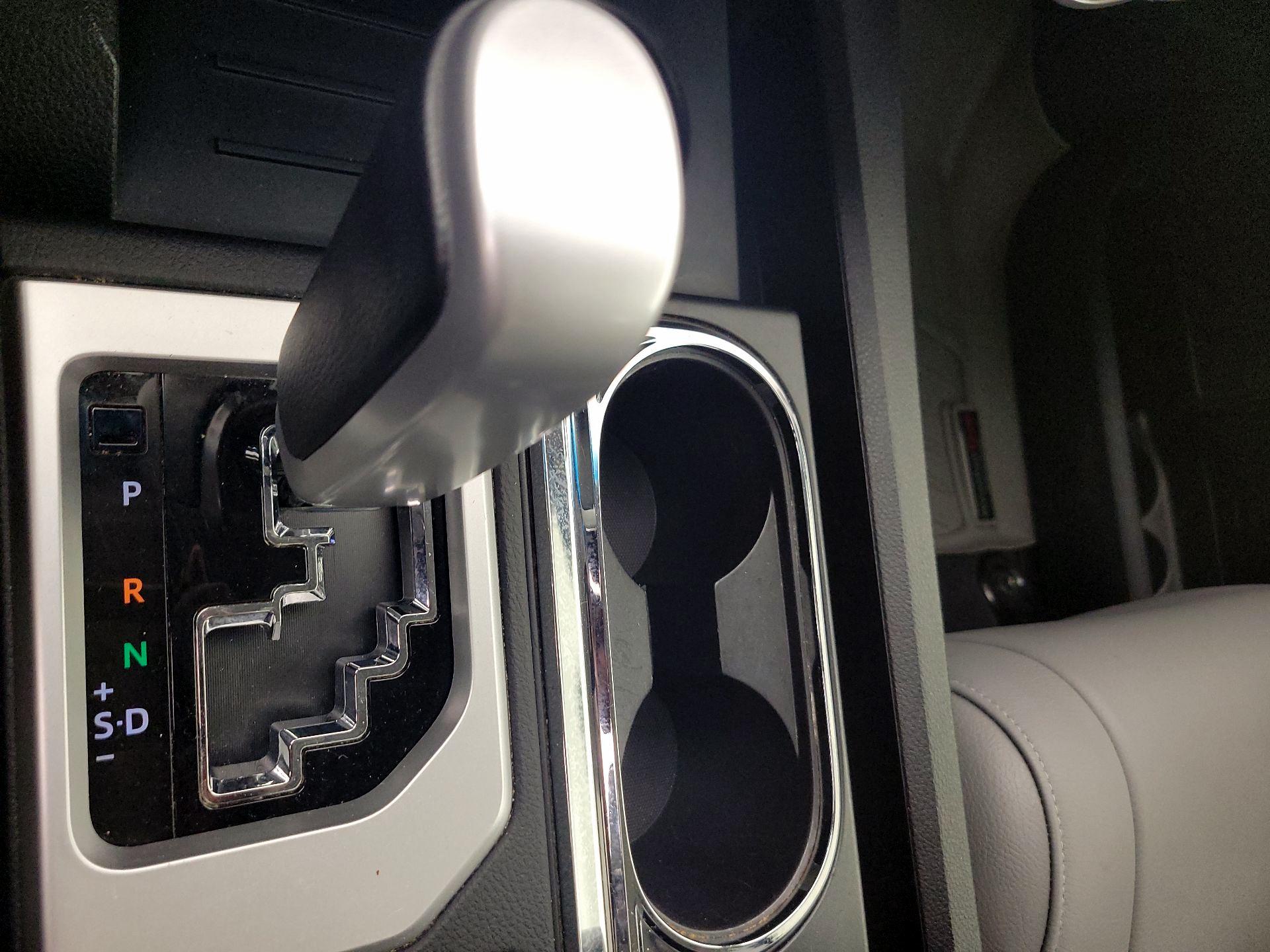 Thumbnail: 2014 Toyota Tundra - 17