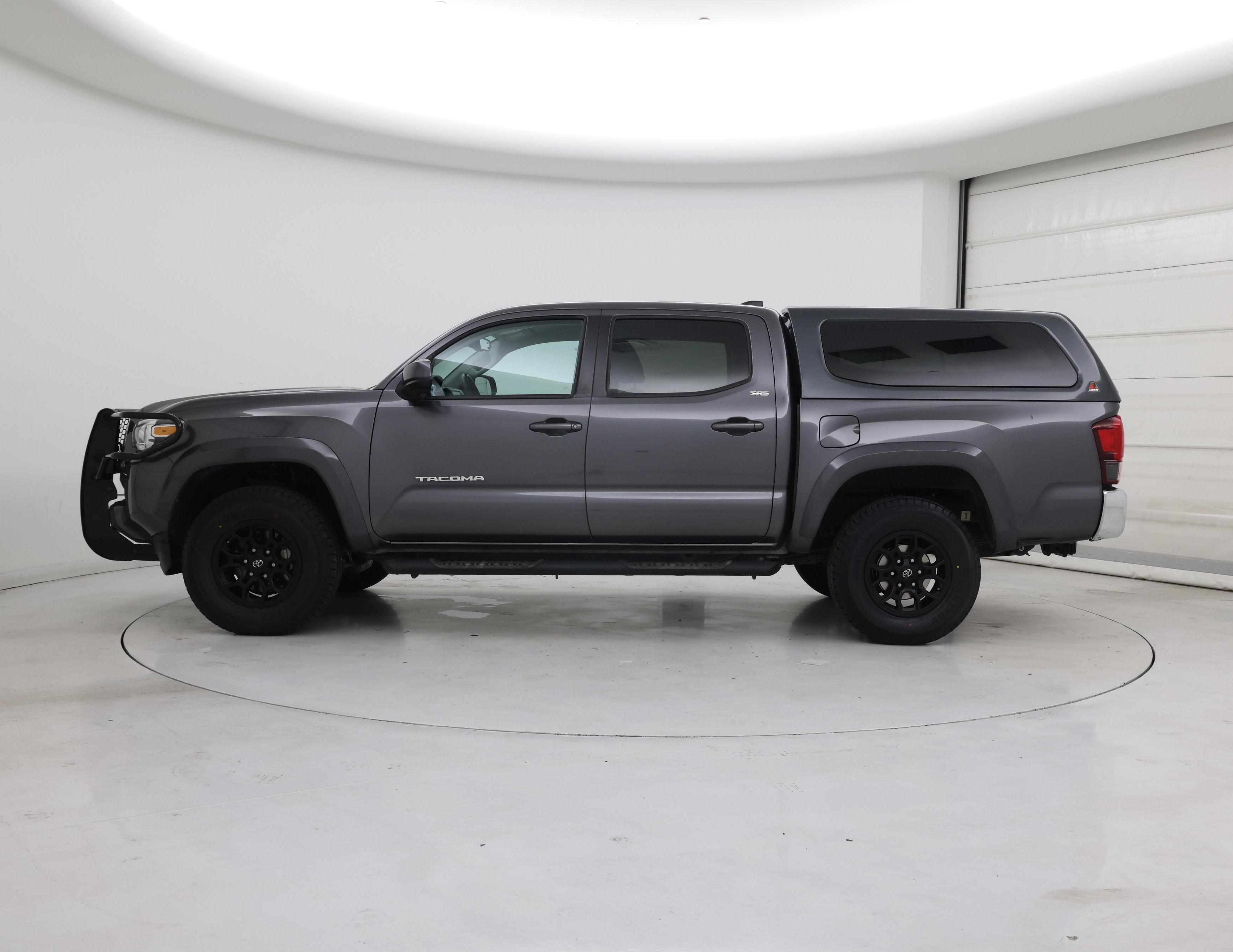Thumbnail: 2021 Toyota Tacoma - 3