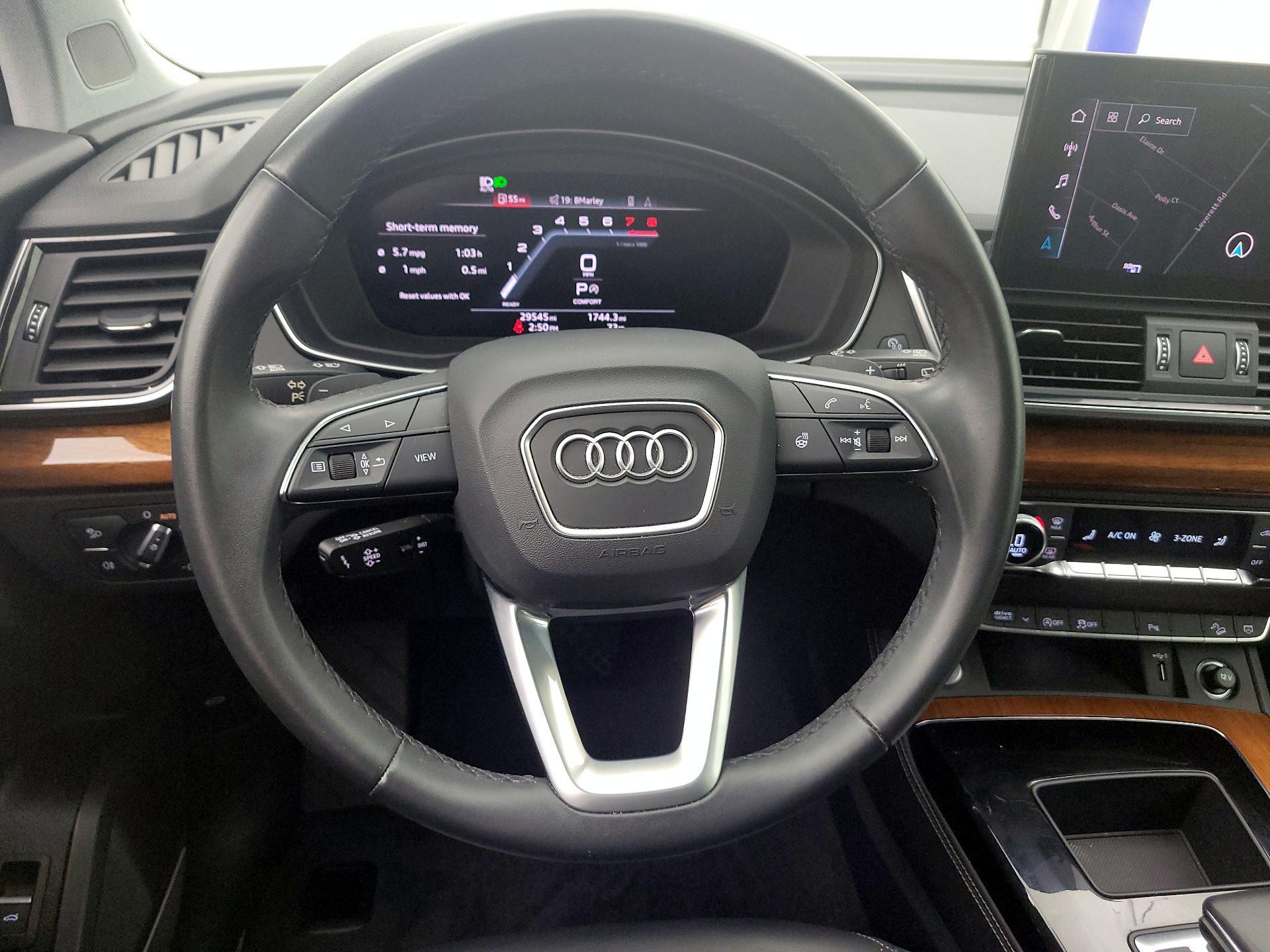 Thumbnail: 2023 Audi Q5 - 10