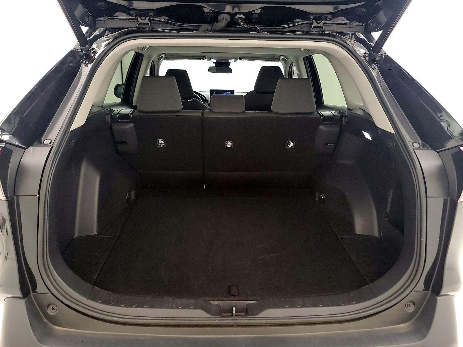 2023 Toyota RAV4 XLE - Photo 22