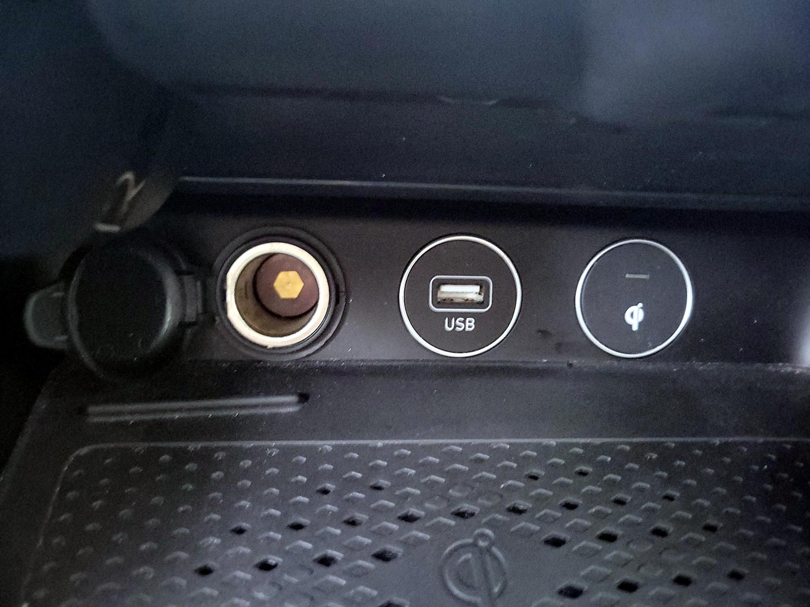 2022 GENESIS G70 Standard - Photo 20