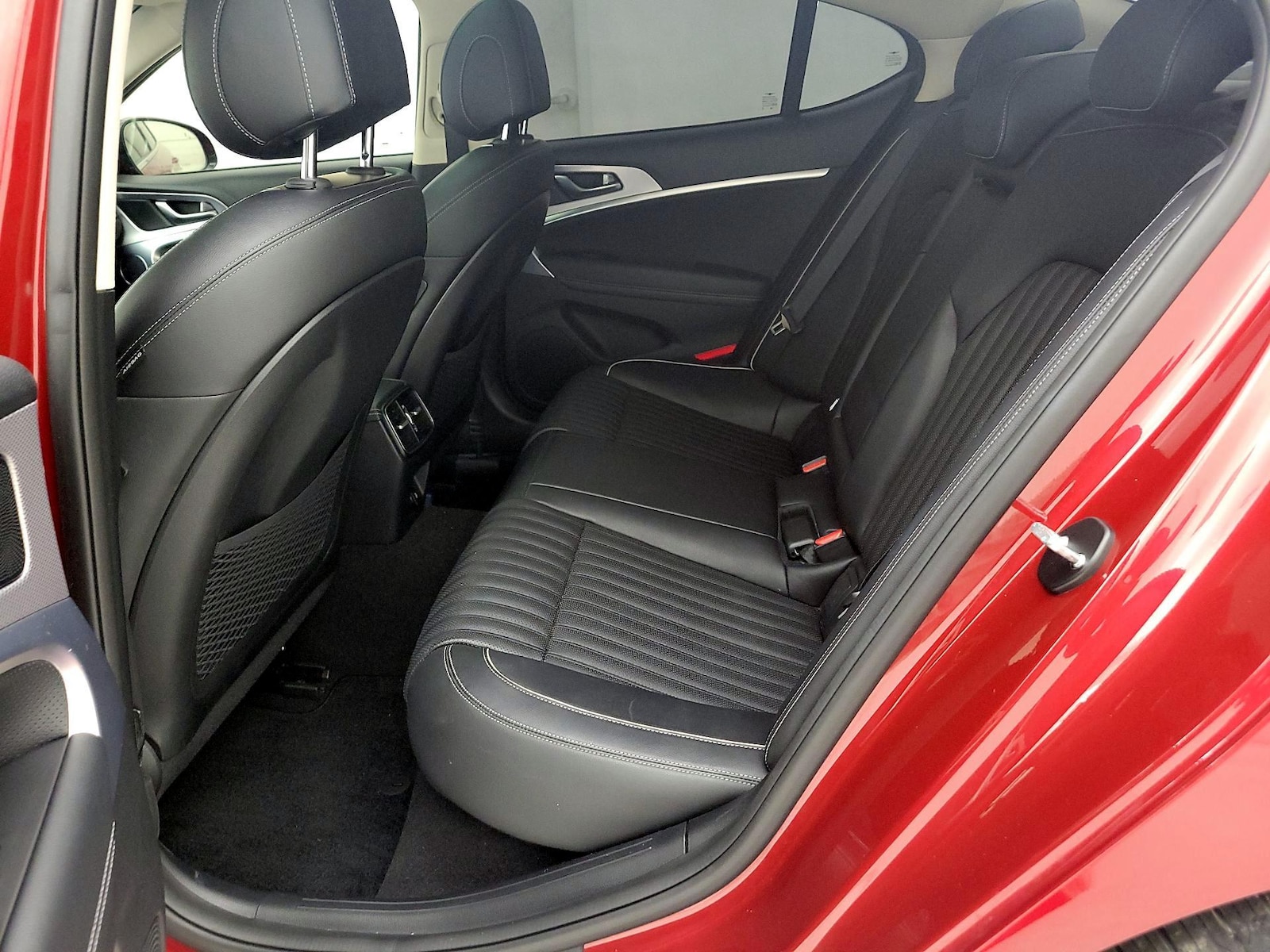 2022 GENESIS G70 Standard - Photo 22