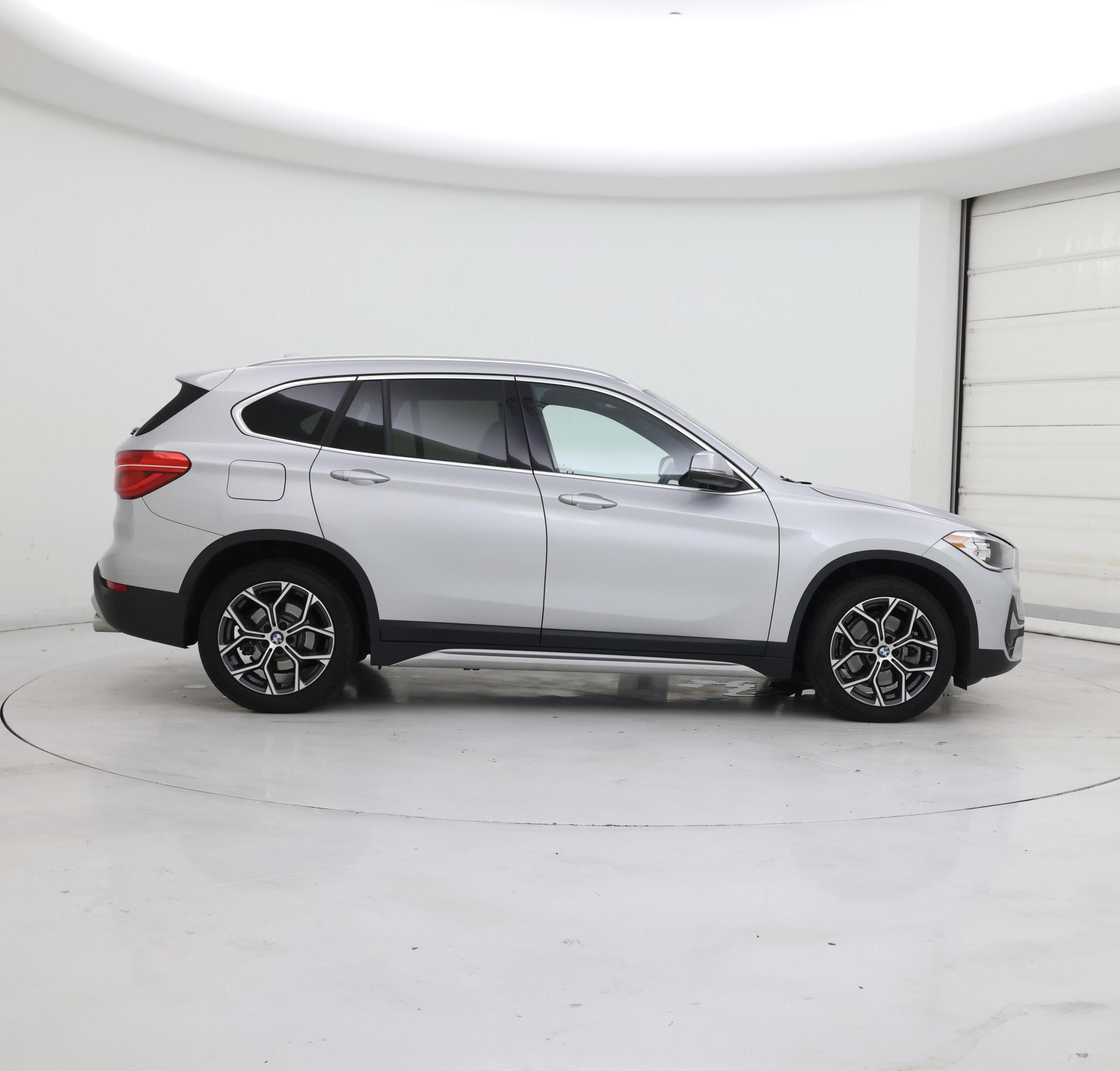 Thumbnail: 2021 BMW X1 - 7