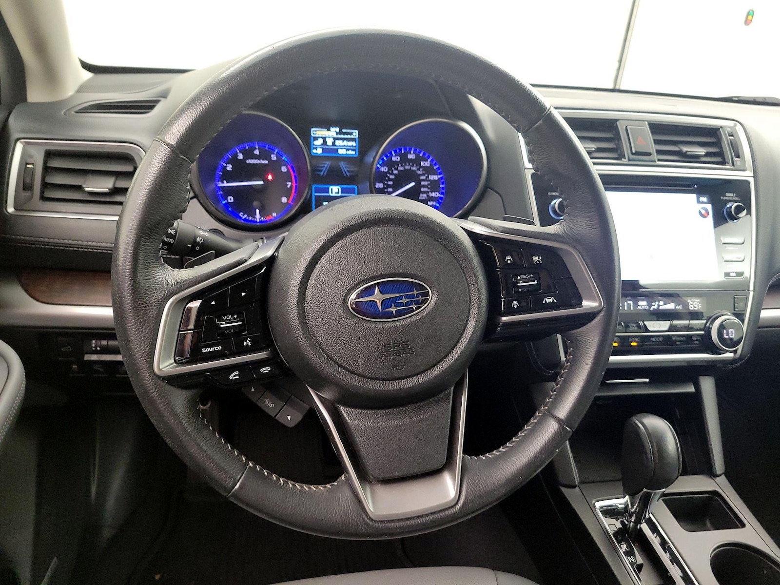 2019 Subaru Outback Limited - Photo 11