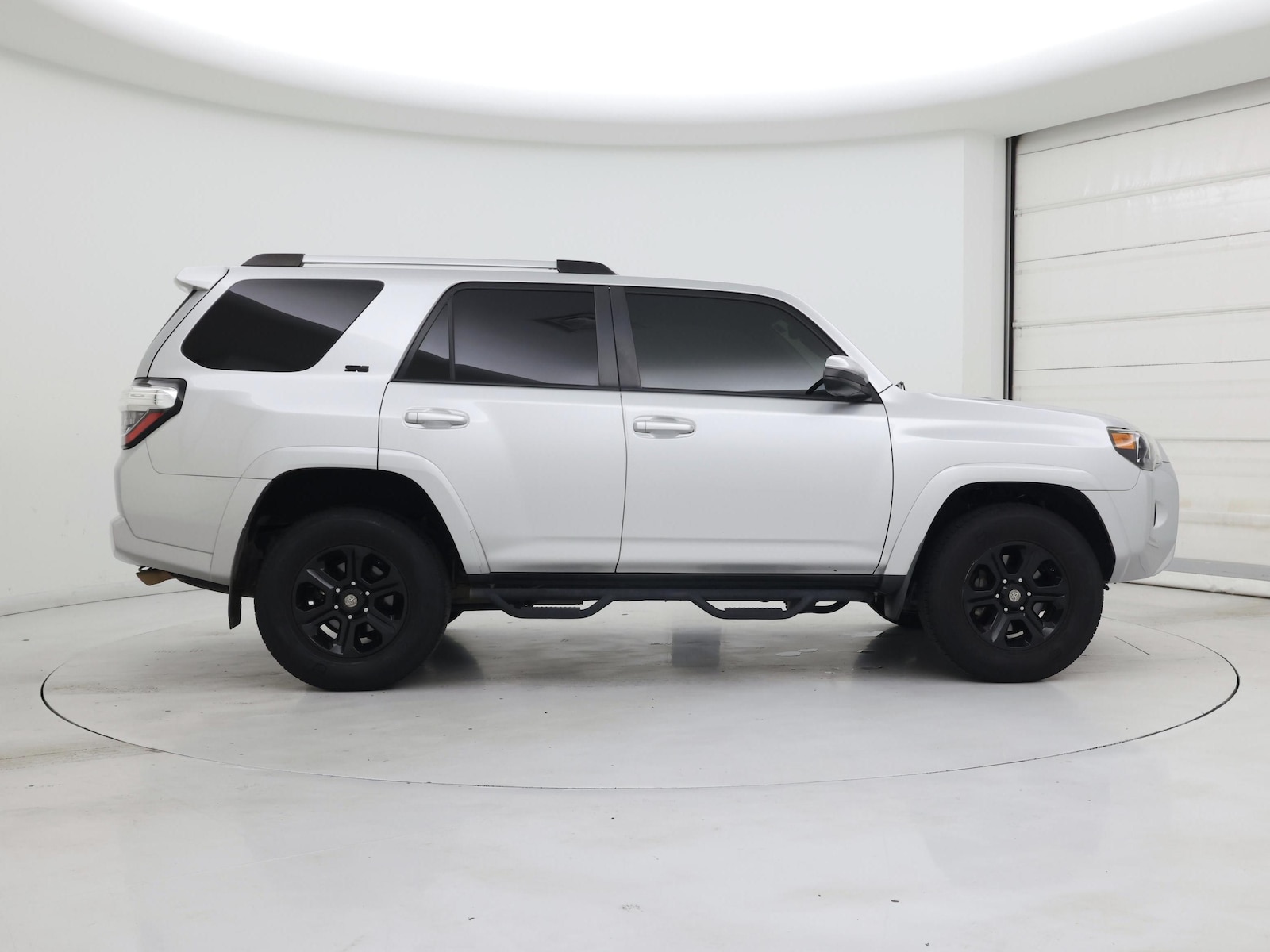 2019 Toyota 4Runner SR5 - Photo 8