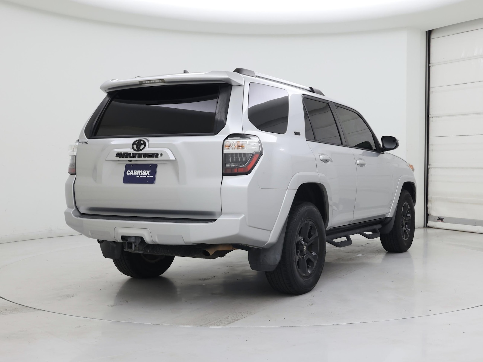 2019 Toyota 4Runner SR5 - Photo 9