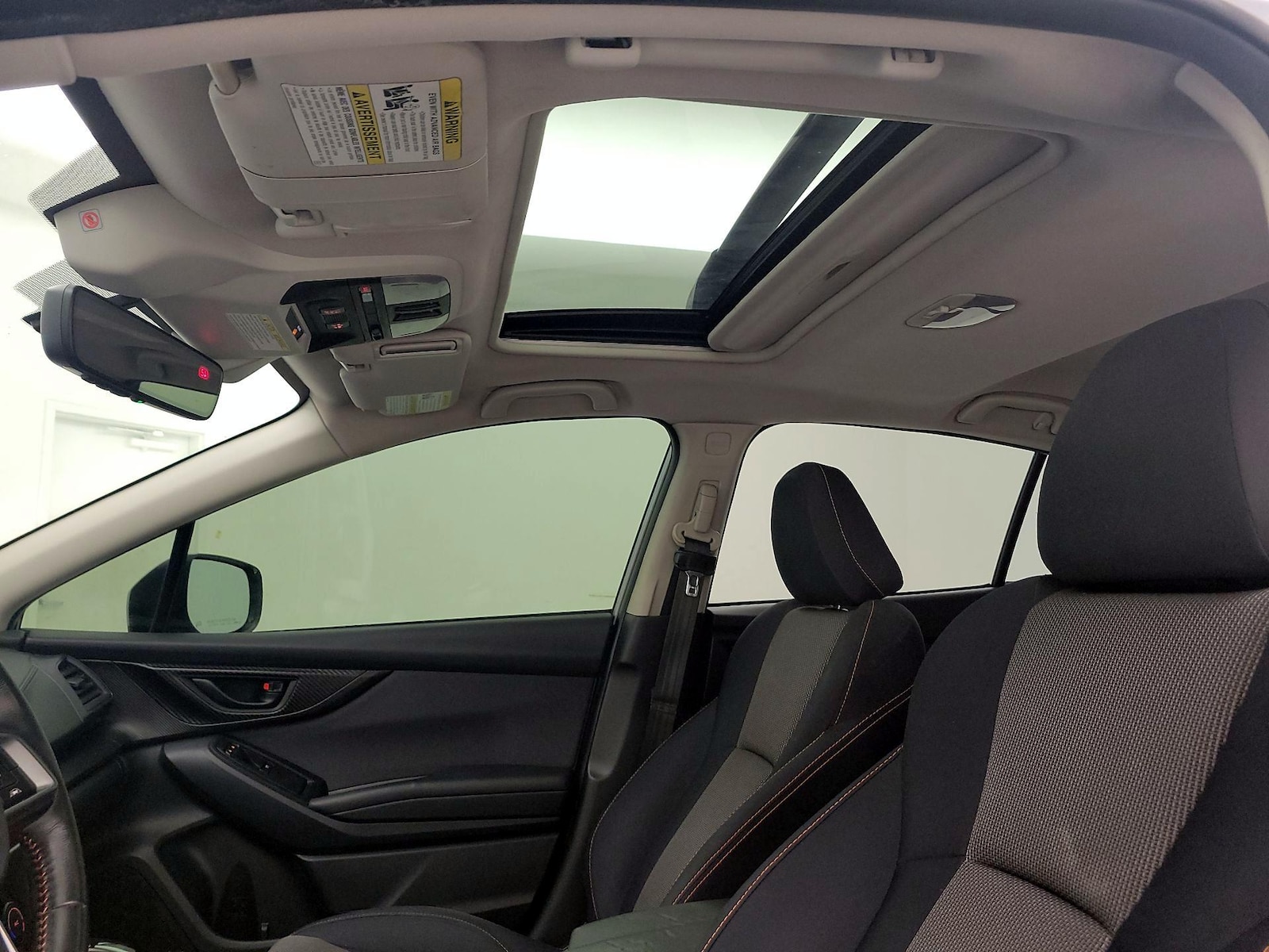Sunroof(s) & Overhead Airbags
