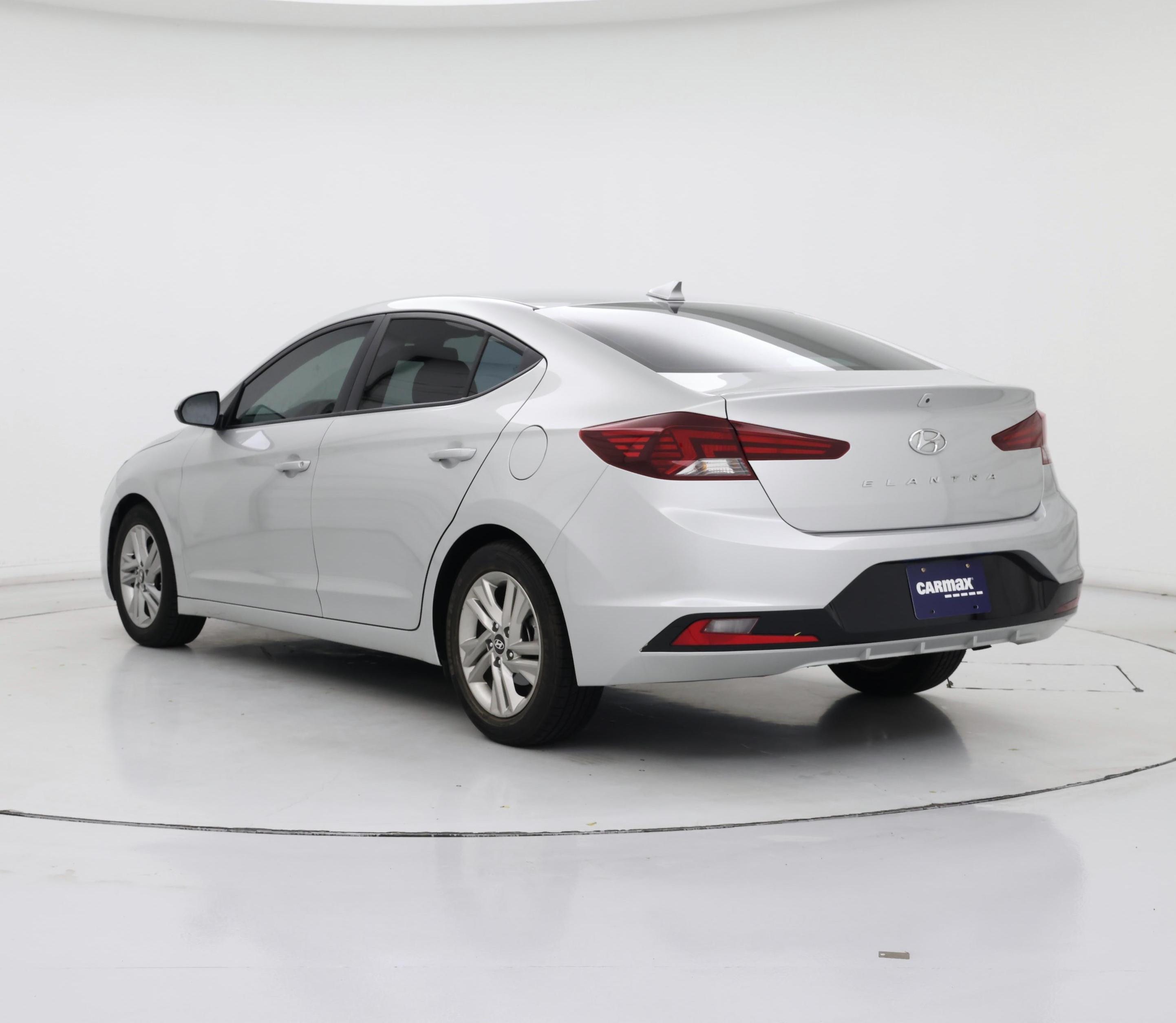 Thumbnail: 2019 Hyundai Elantra - 2