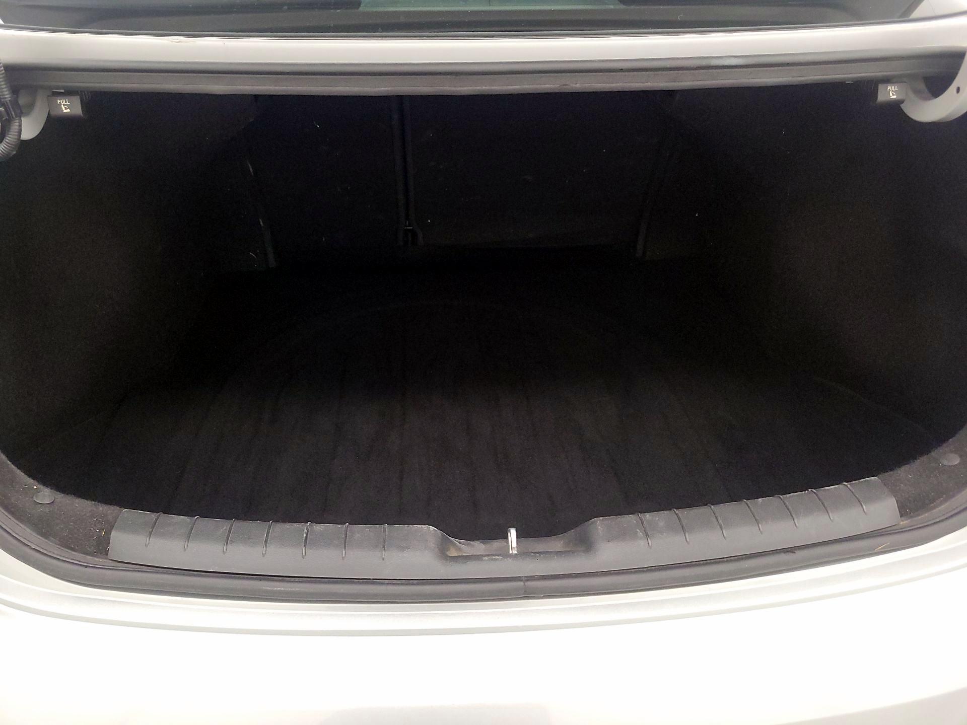 Thumbnail: 2019 Hyundai Elantra - 20