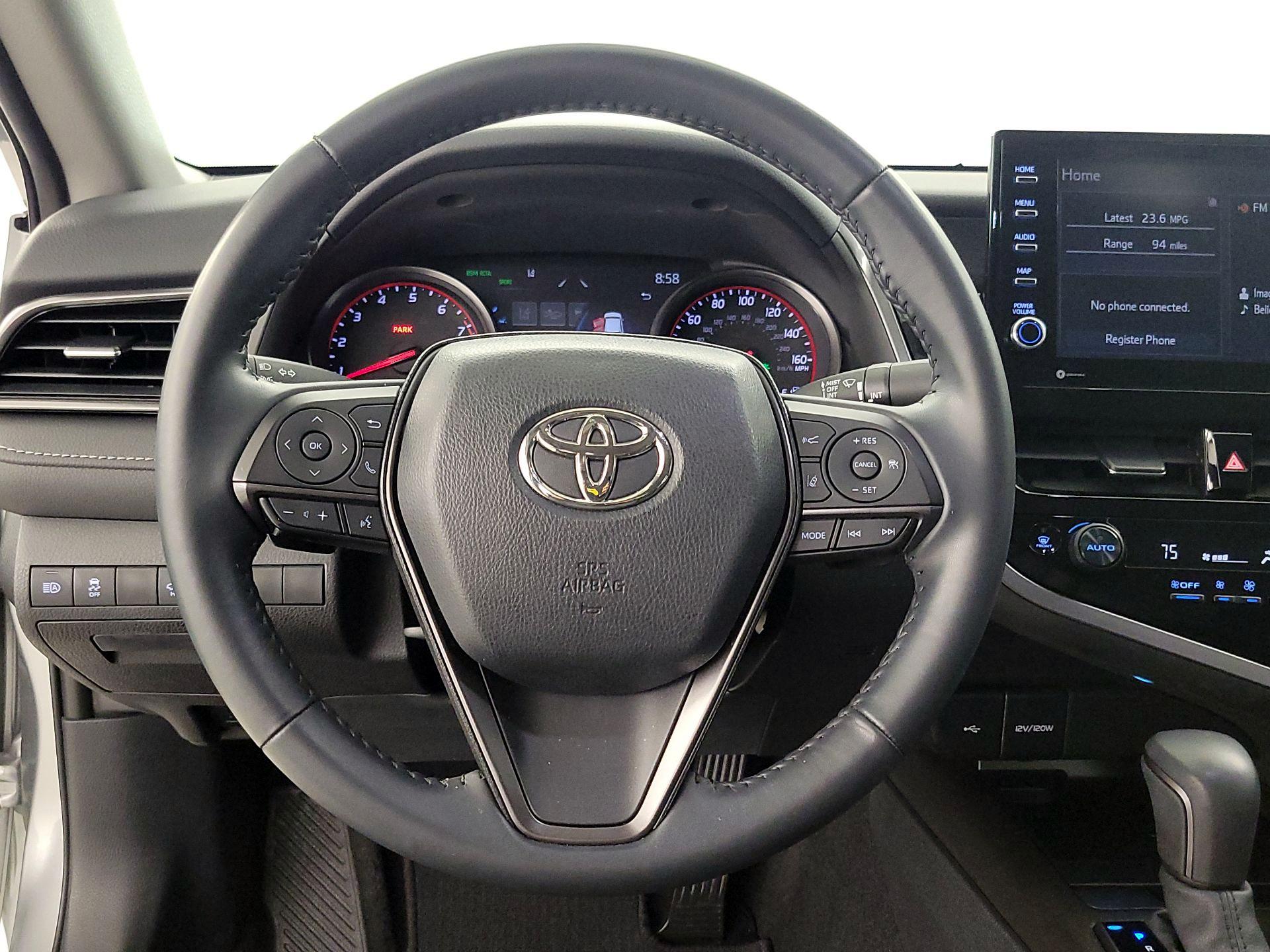 Thumbnail: 2022 Toyota Camry - 10