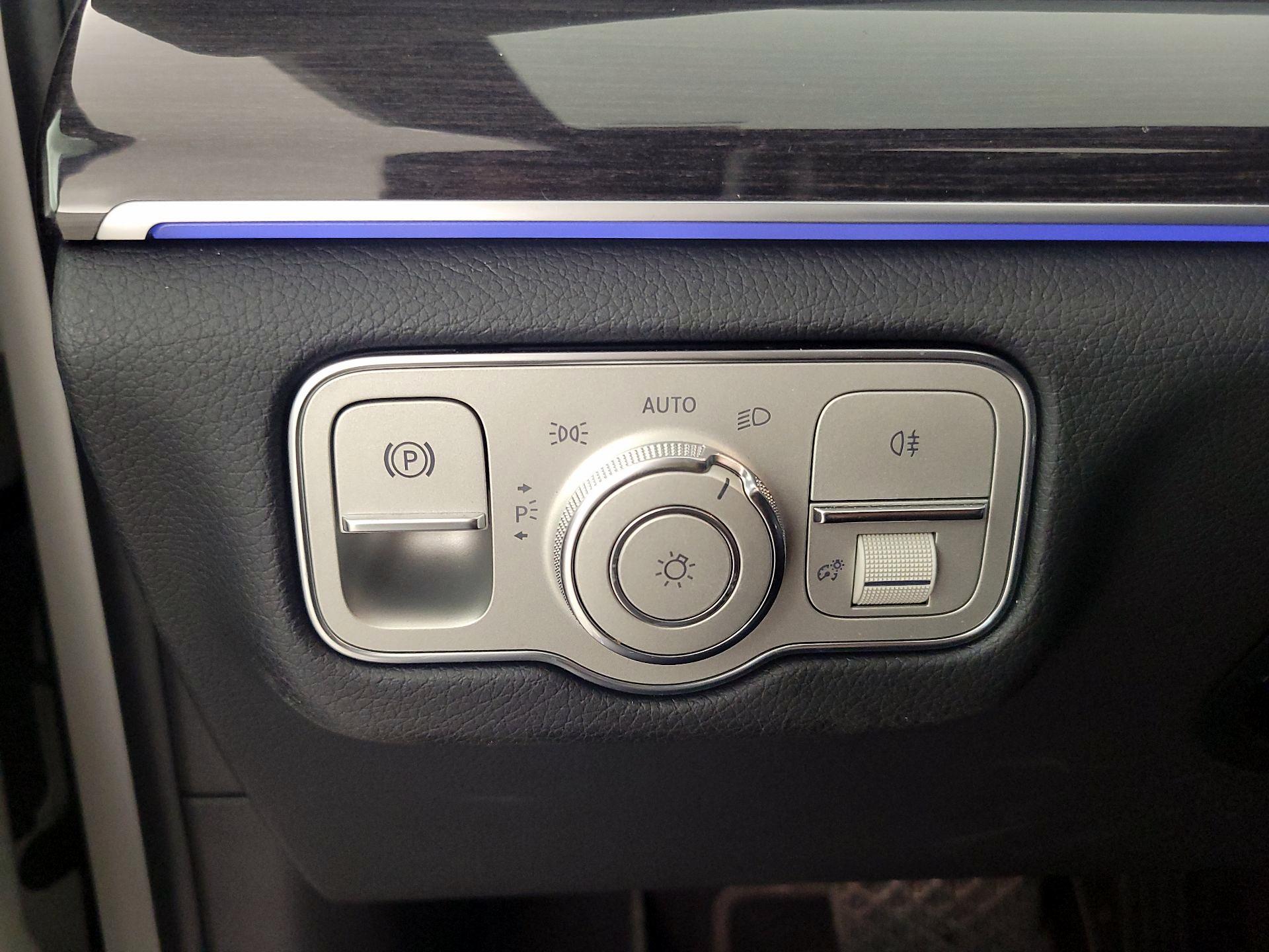 Thumbnail: 2020 Mercedes-Benz GLE - 13