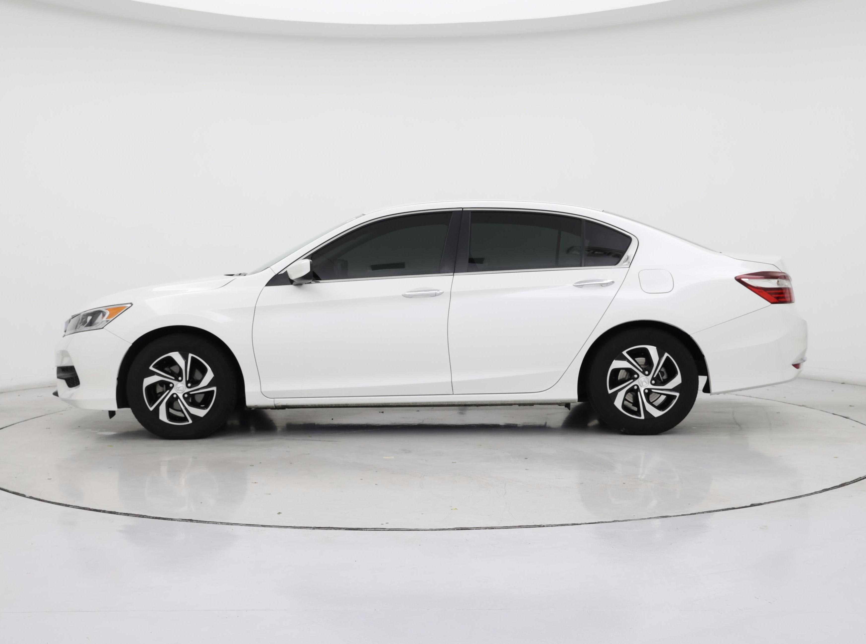 Thumbnail: 2017 Honda Accord - 3