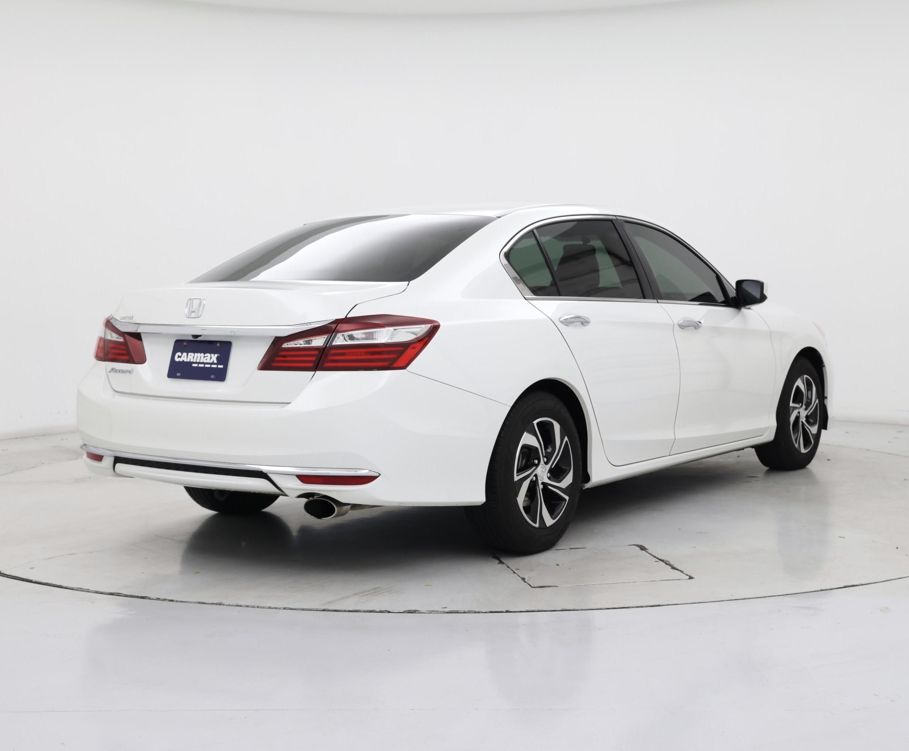 Thumbnail: 2017 Honda Accord - 8