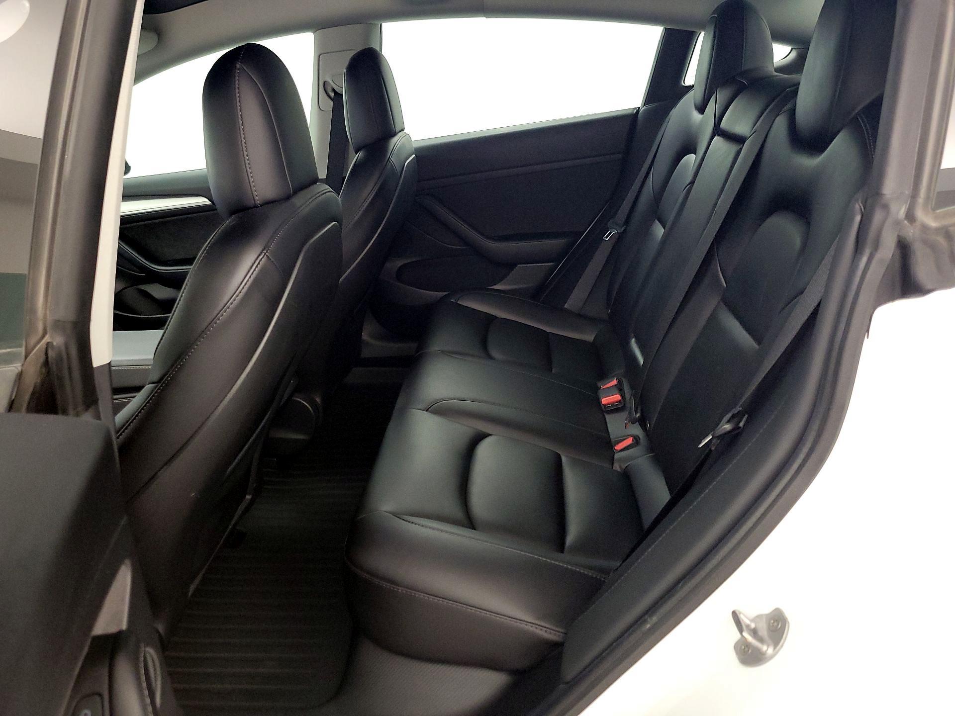 Thumbnail: 2021 Tesla Model 3 - 18