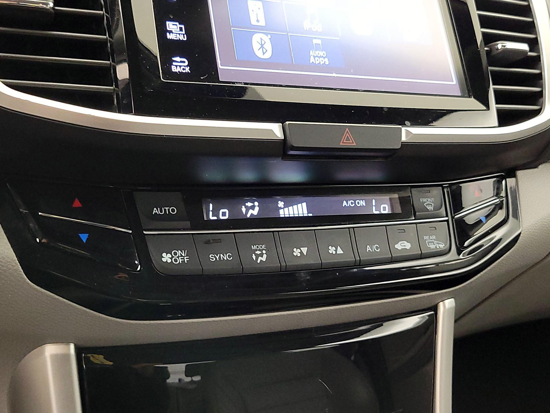 Thumbnail: 2016 Honda Accord - 16