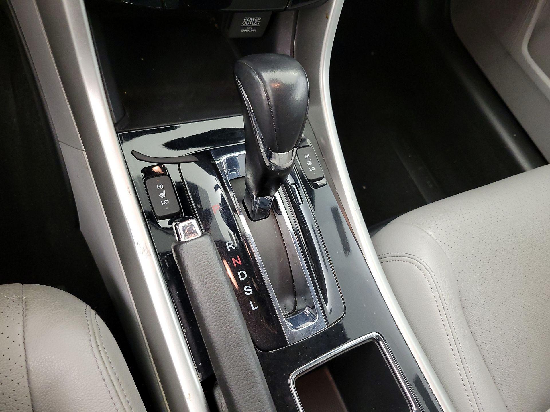 Thumbnail: 2016 Honda Accord - 17