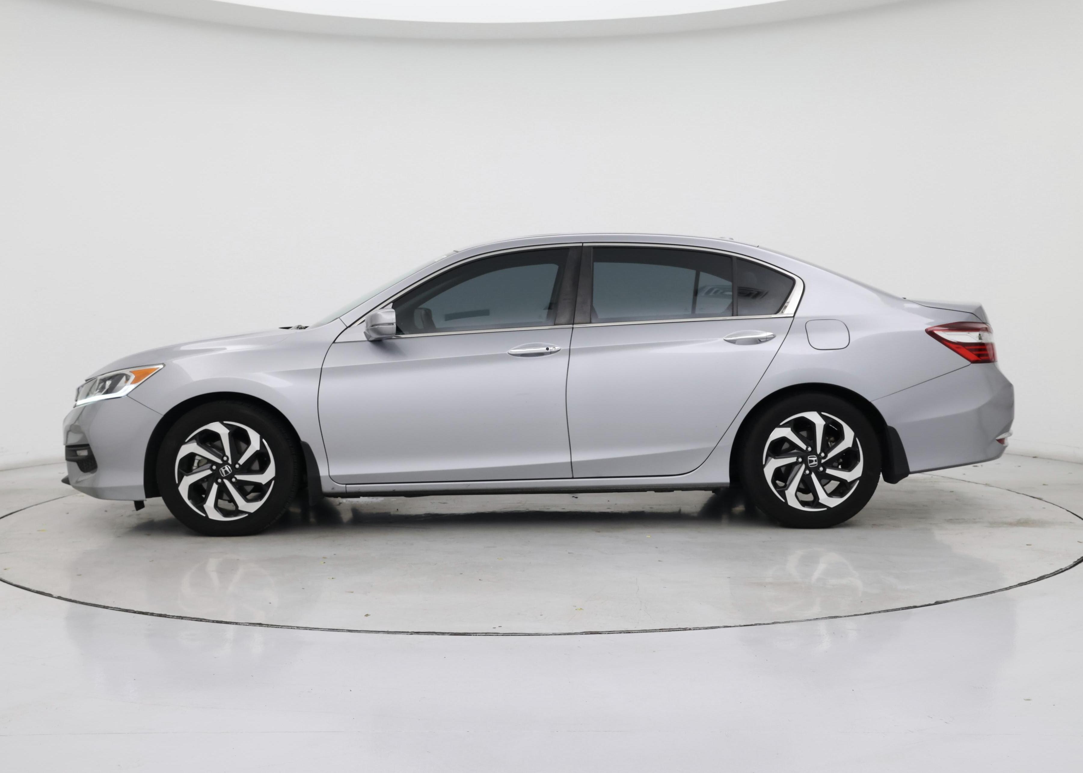 Thumbnail: 2016 Honda Accord - 3