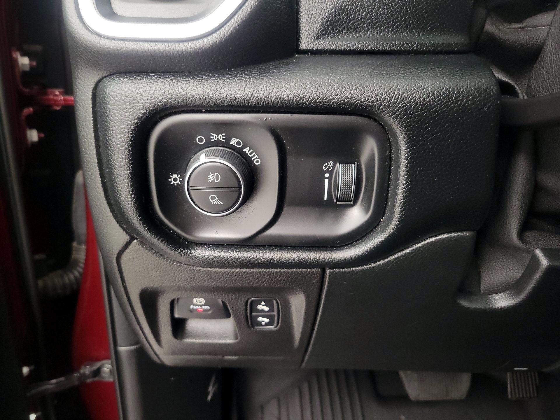 Thumbnail: 2021 RAM 1500 - 13