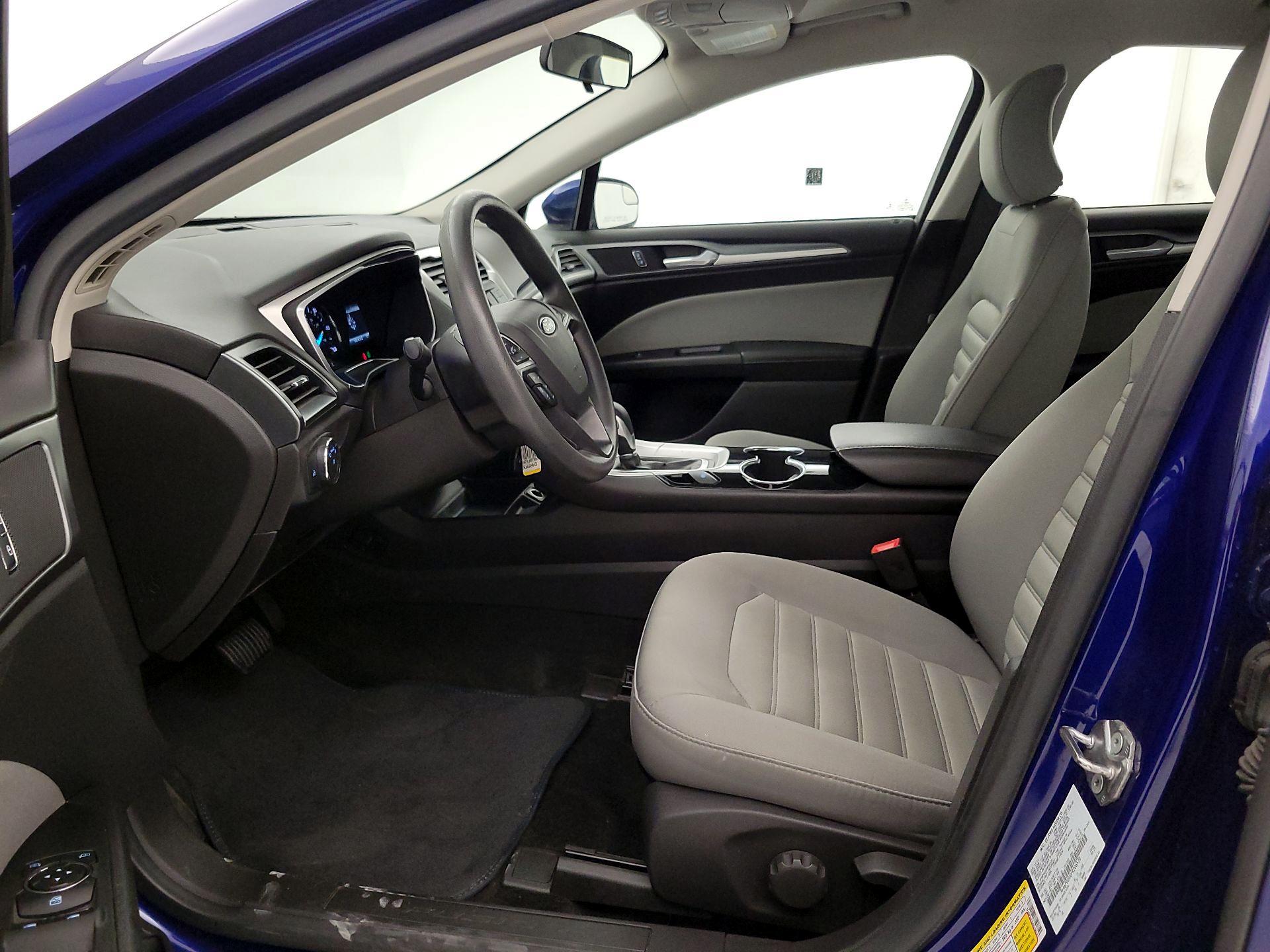 Thumbnail: 2015 Ford Fusion - 11