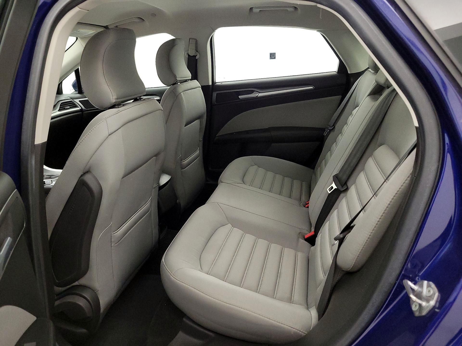 Thumbnail: 2015 Ford Fusion - 19