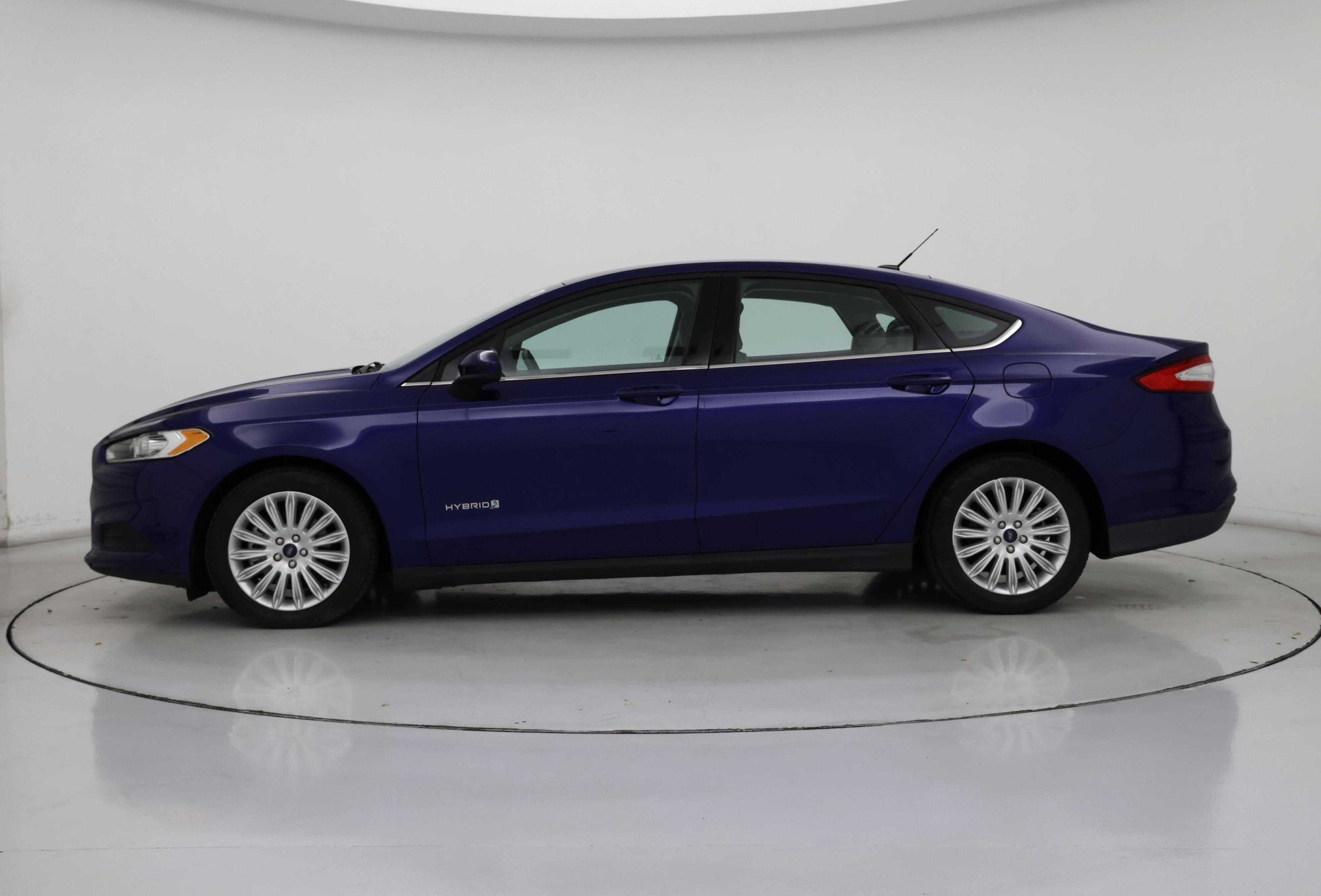 Thumbnail: 2015 Ford Fusion - 3
