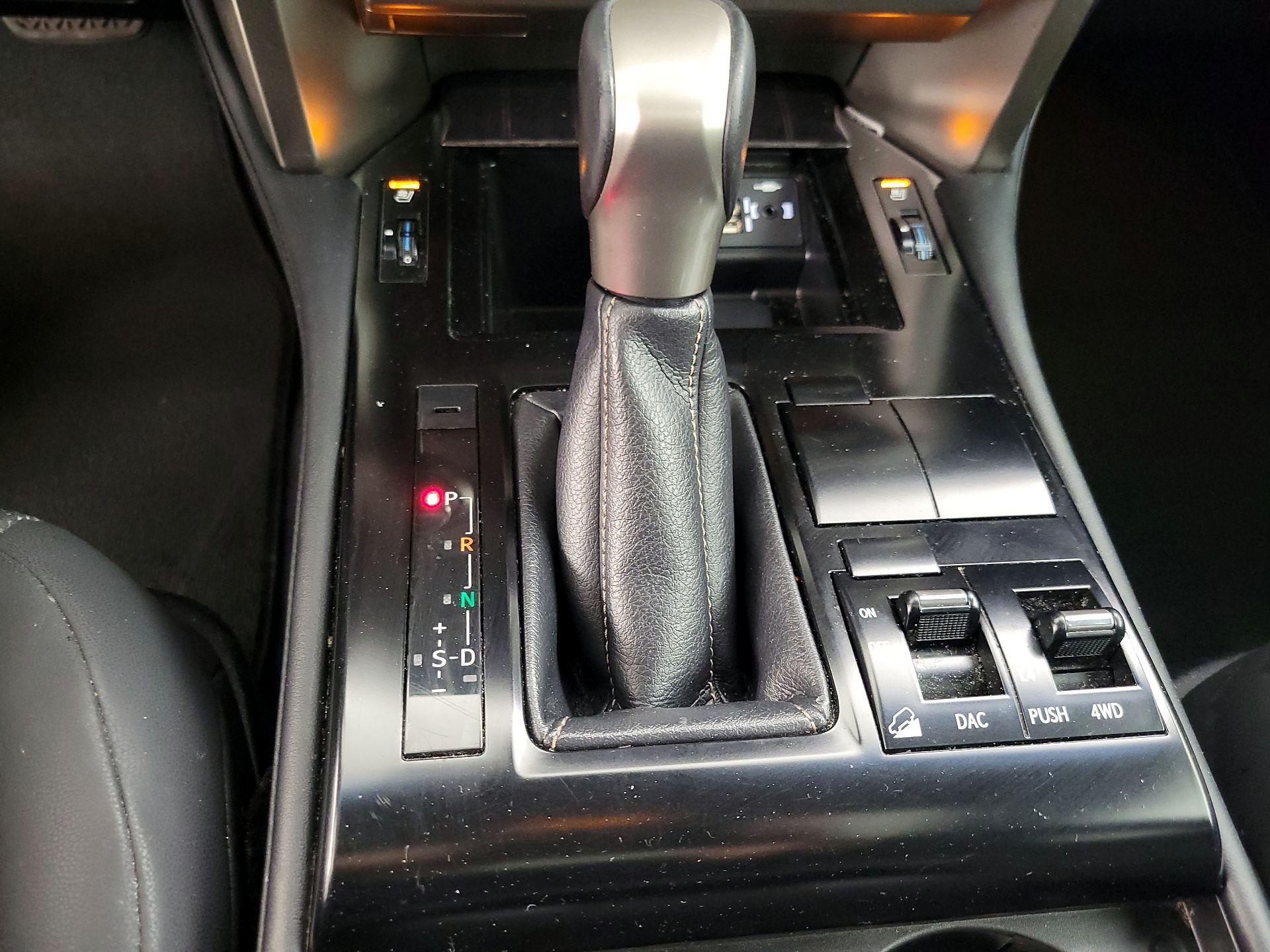 Thumbnail: 2021 Lexus GX - 18