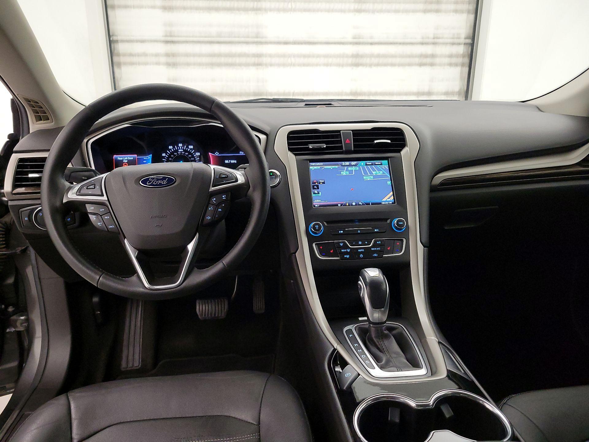 Thumbnail: 2016 Ford Fusion - 9