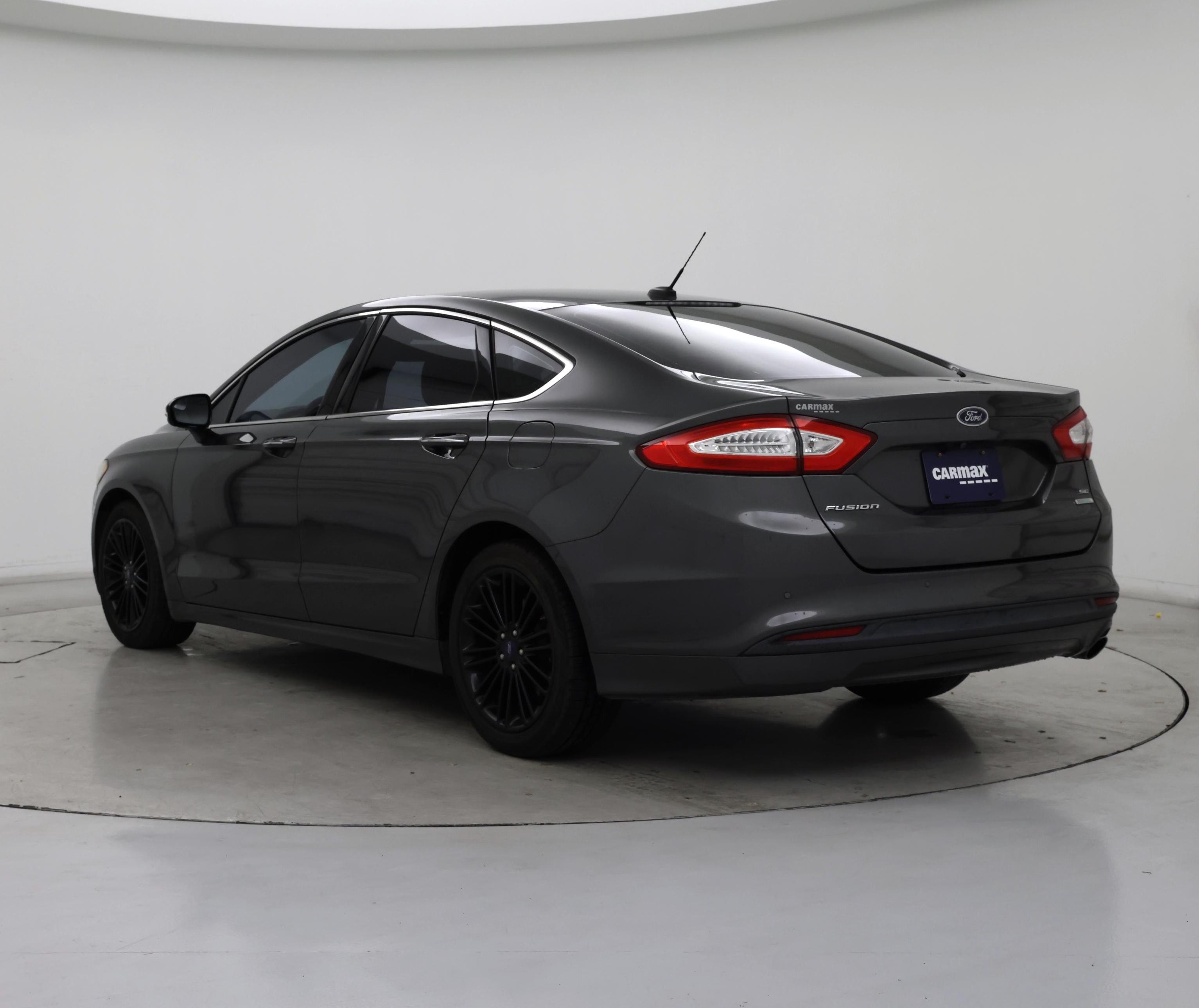 Thumbnail: 2016 Ford Fusion - 2