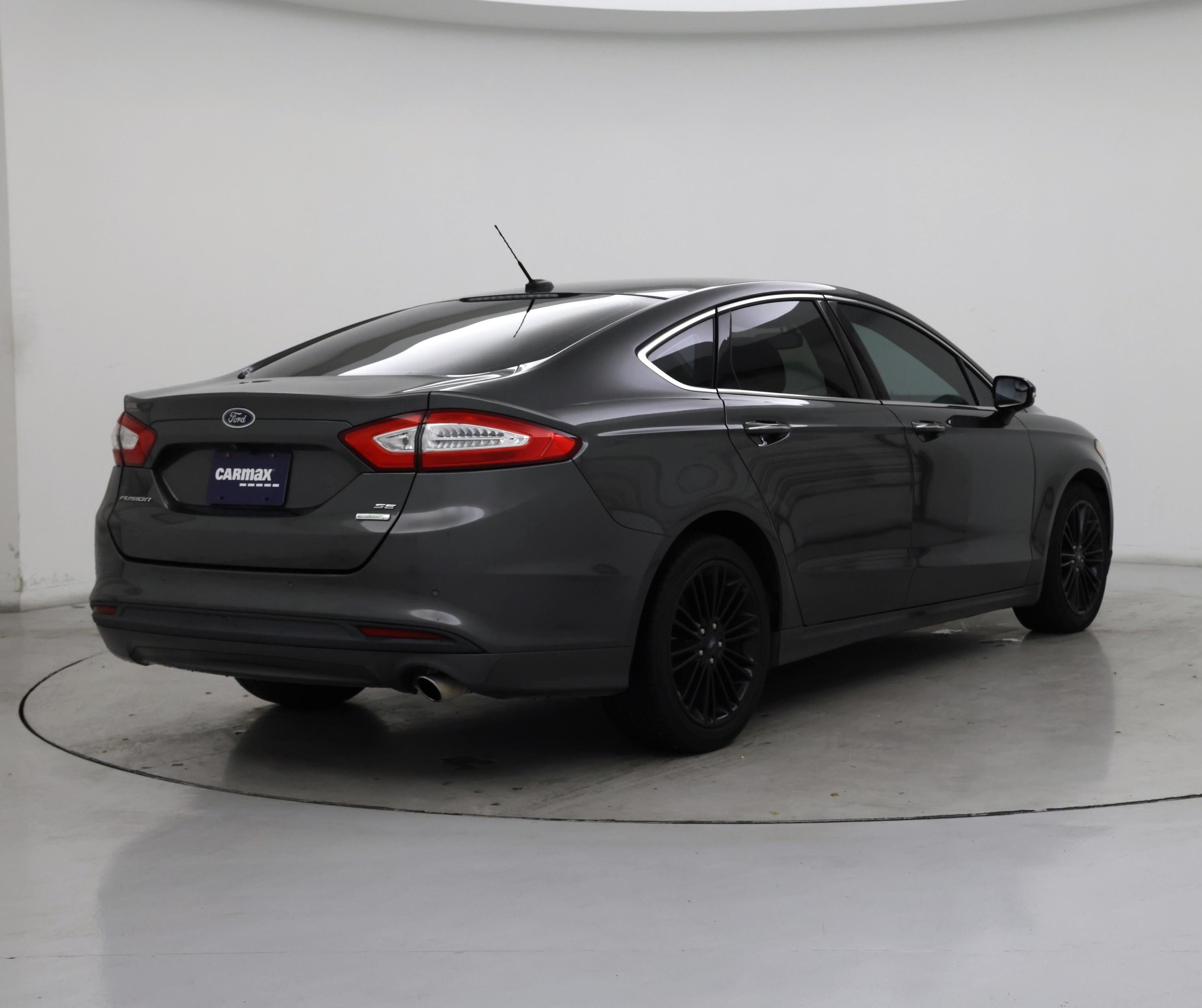 Thumbnail: 2016 Ford Fusion - 8