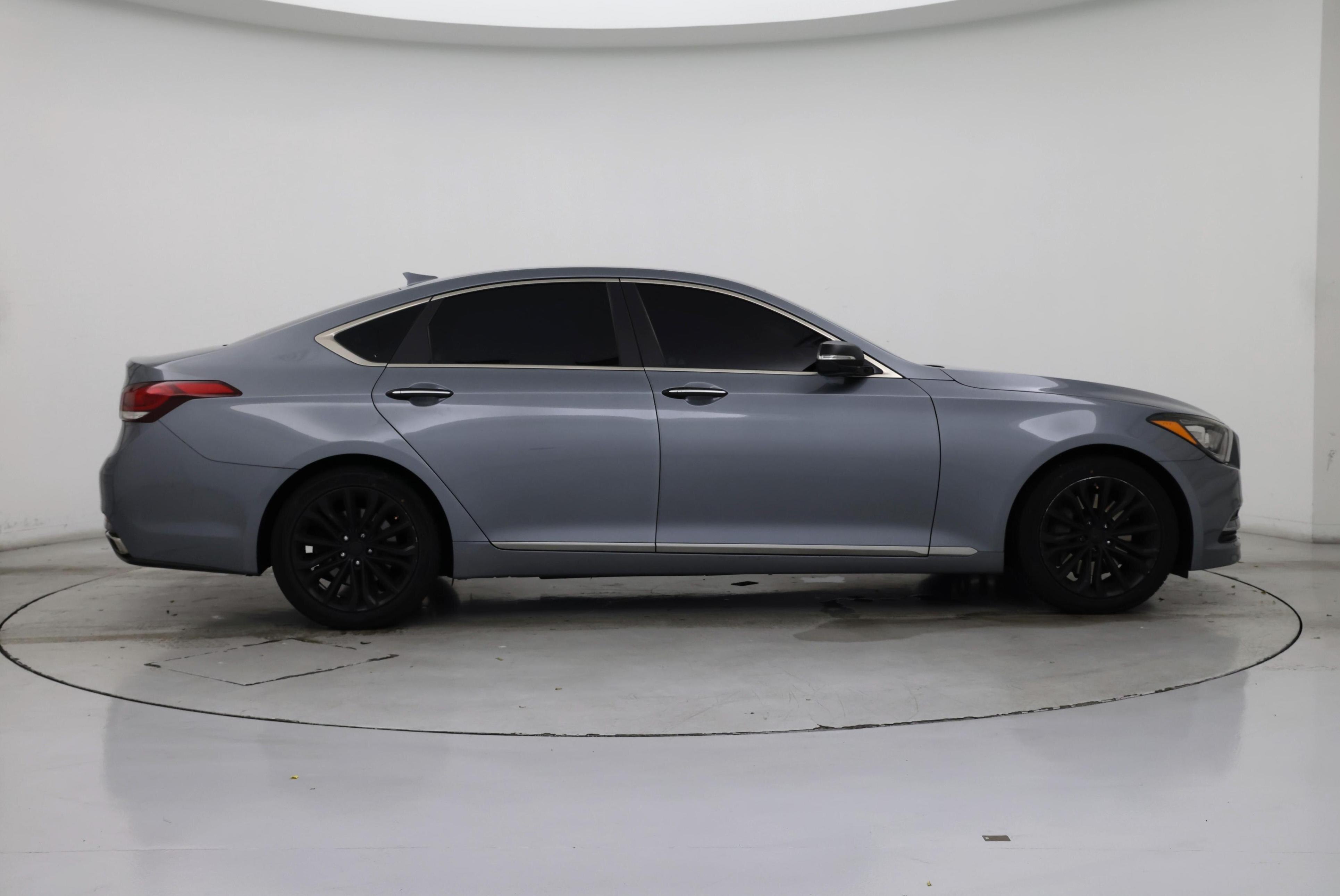 Thumbnail: 2016 Hyundai Genesis - 7