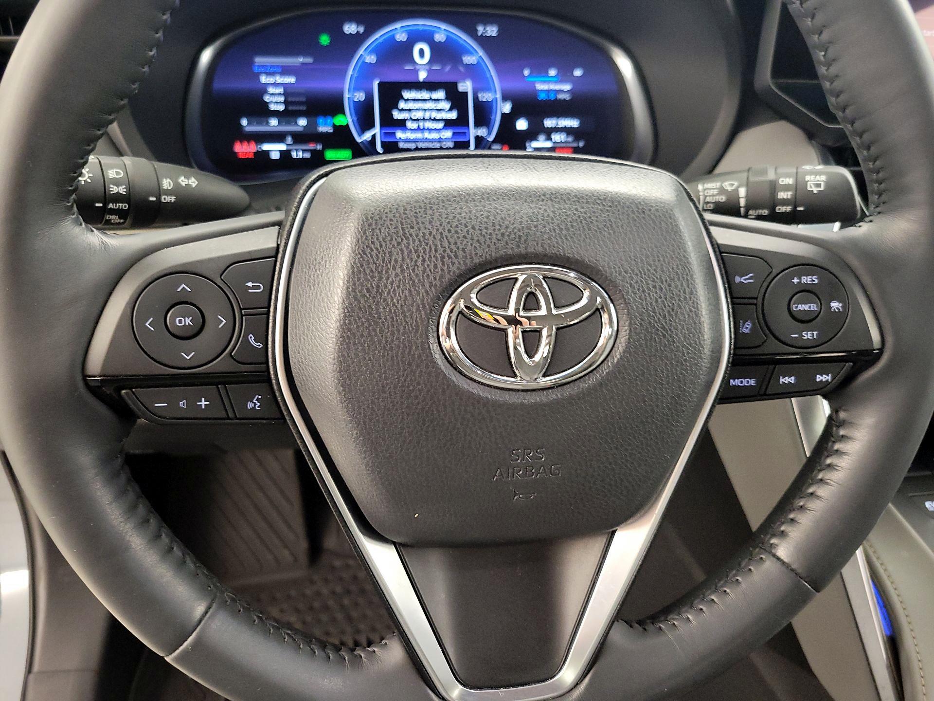 Thumbnail: 2023 Toyota Venza - 10