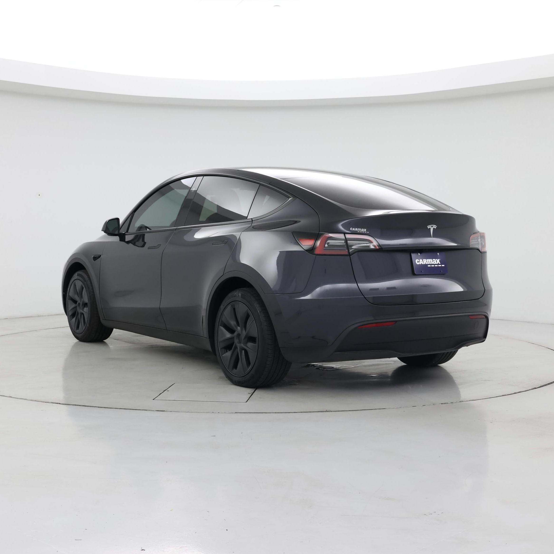 Thumbnail: 2025 Tesla Model Y - 2