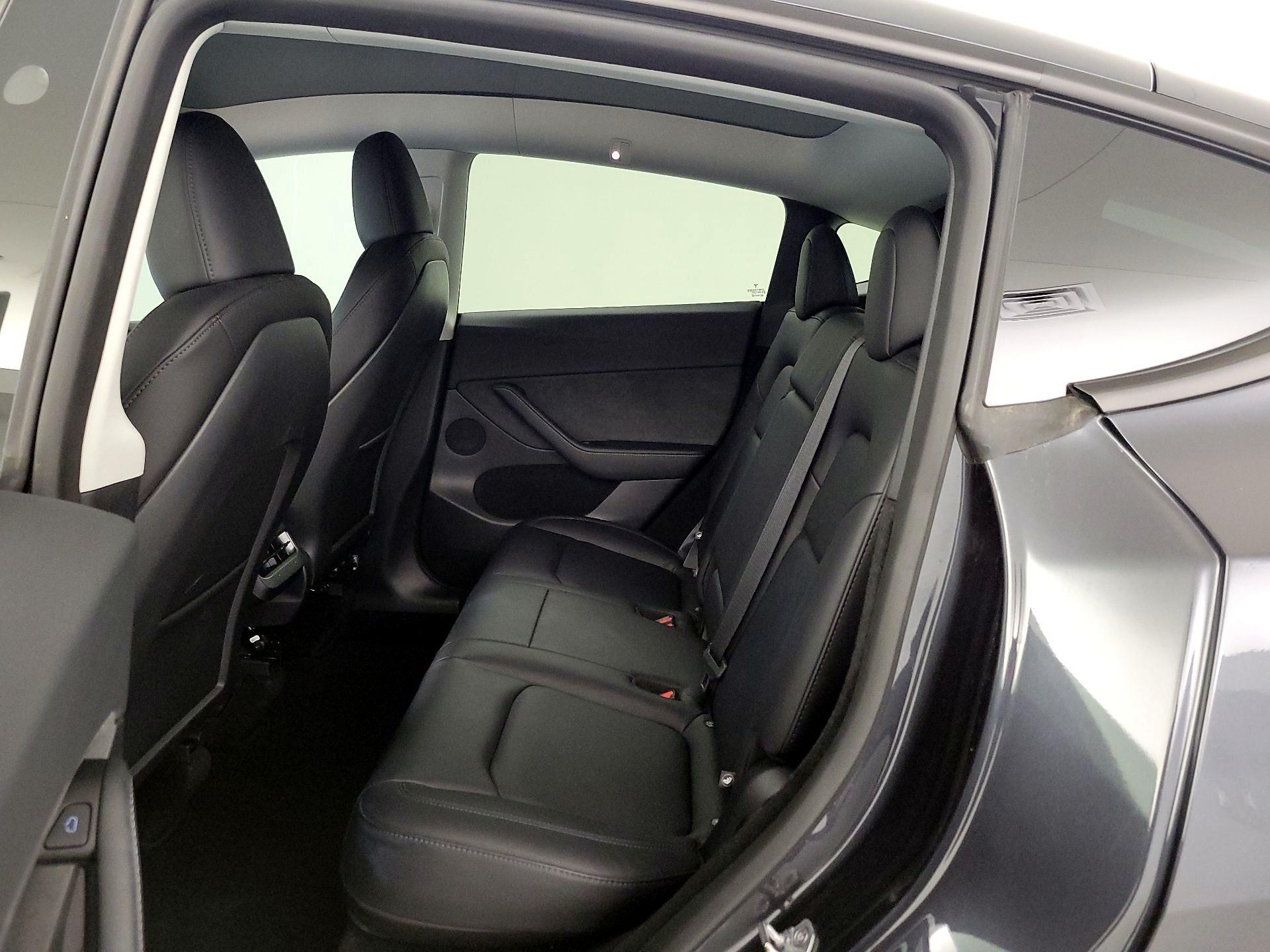 Thumbnail: 2025 Tesla Model Y - 20