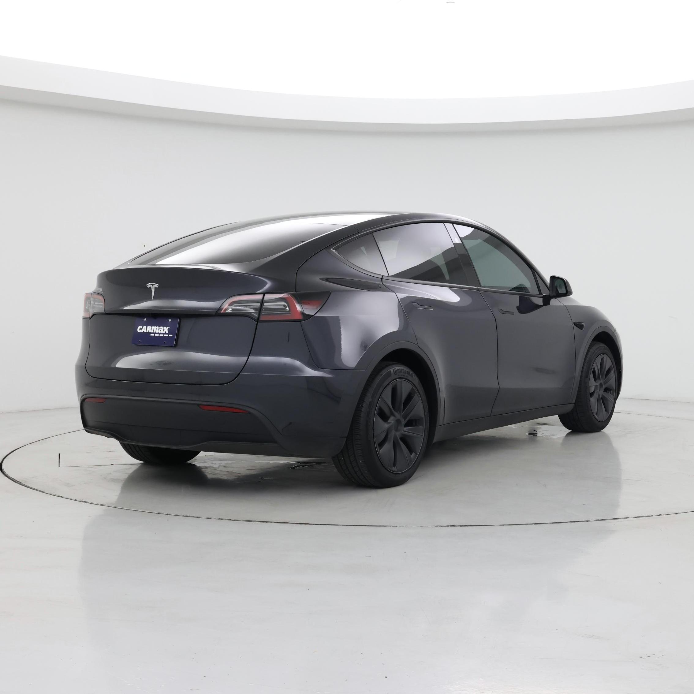 Thumbnail: 2025 Tesla Model Y - 8