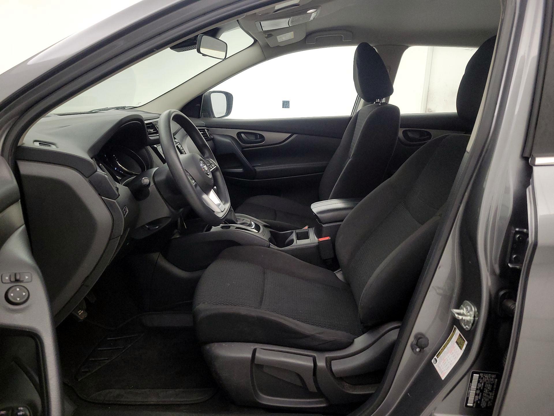 Thumbnail: 2021 Nissan Rogue Sport - 11