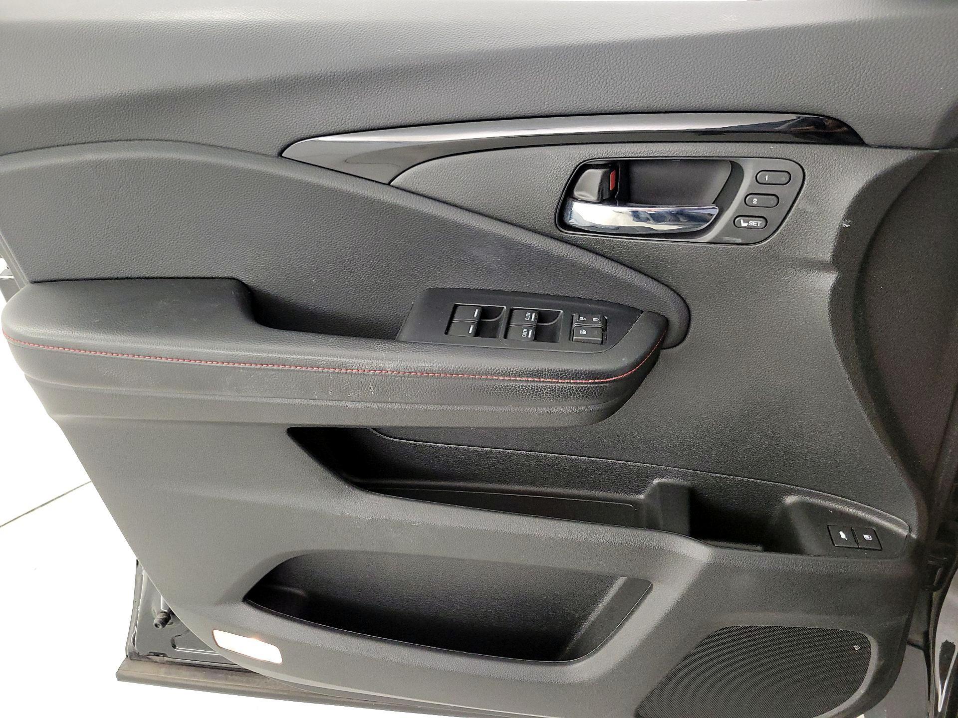 Thumbnail: 2021 Honda Pilot - 12