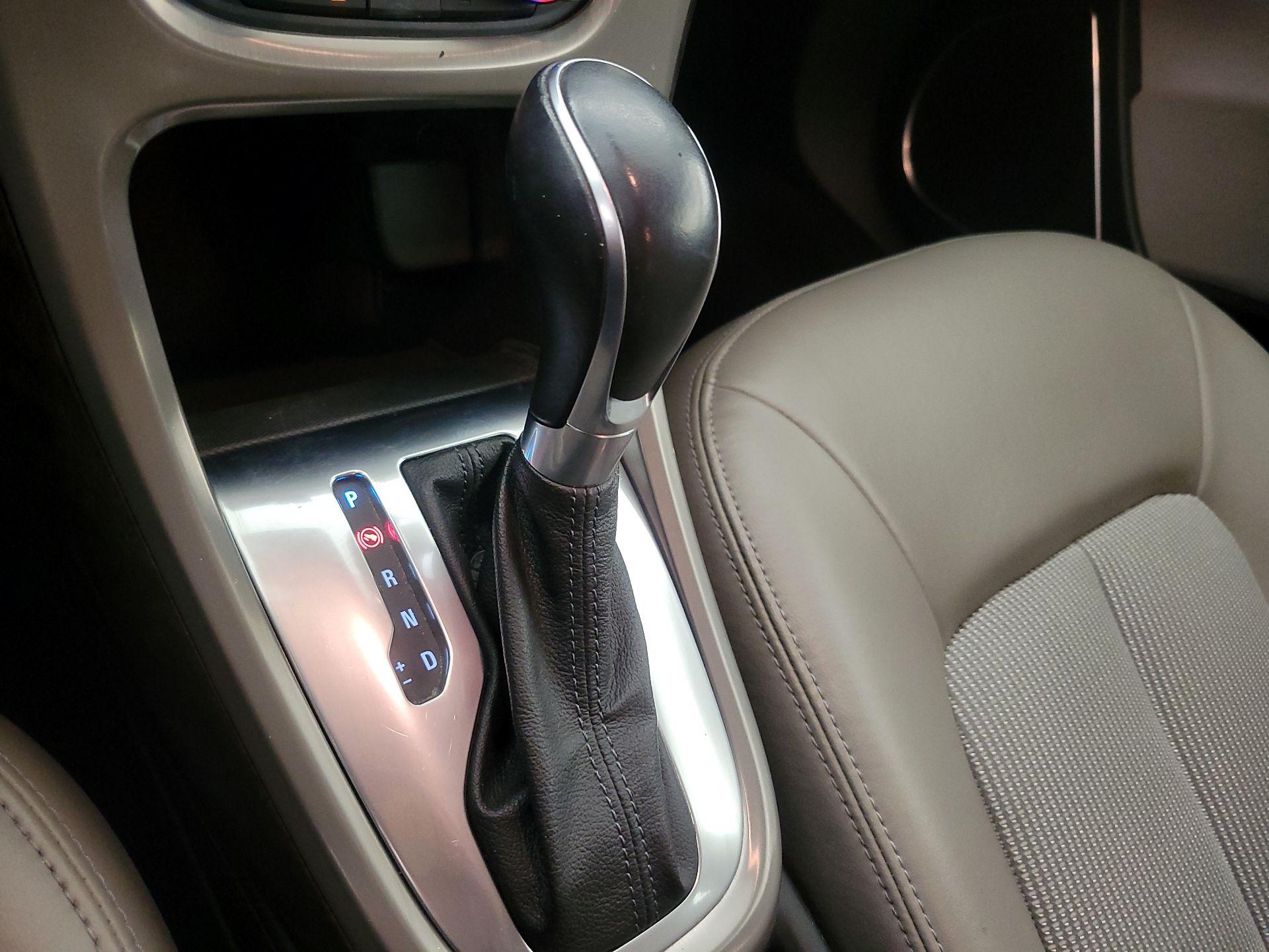 Thumbnail: 2016 Buick Verano - 17