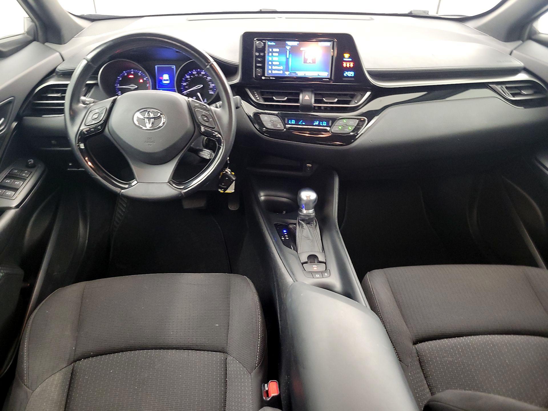 Thumbnail: 2018 Toyota C-HR - 9