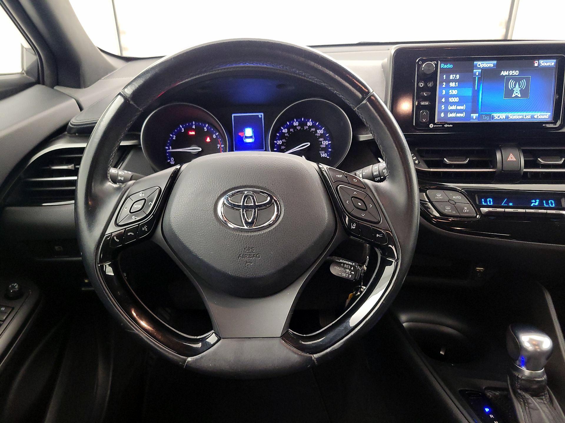 Thumbnail: 2018 Toyota C-HR - 10