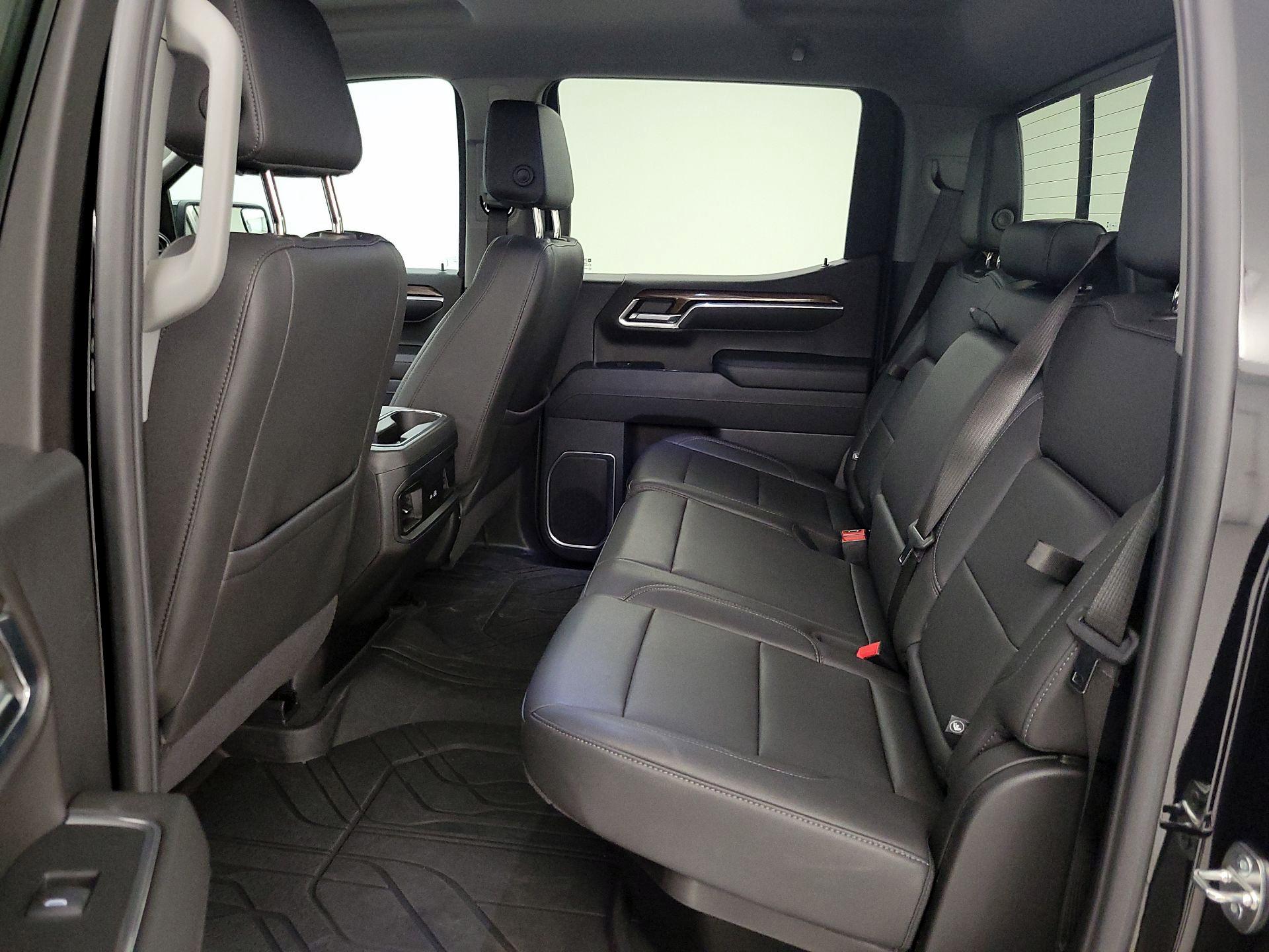 Thumbnail: 2024 Chevrolet Silverado 1500 - 20