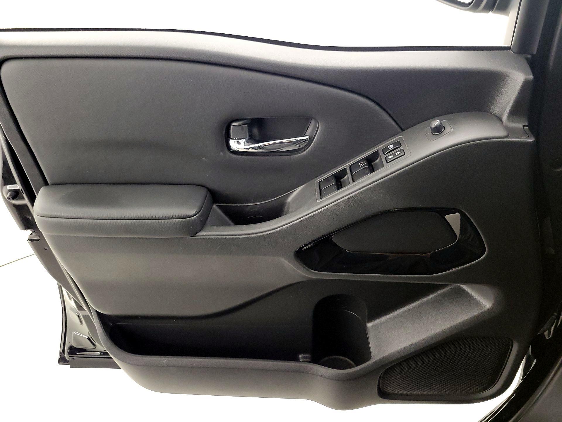 Thumbnail: 2023 Nissan Frontier - 12