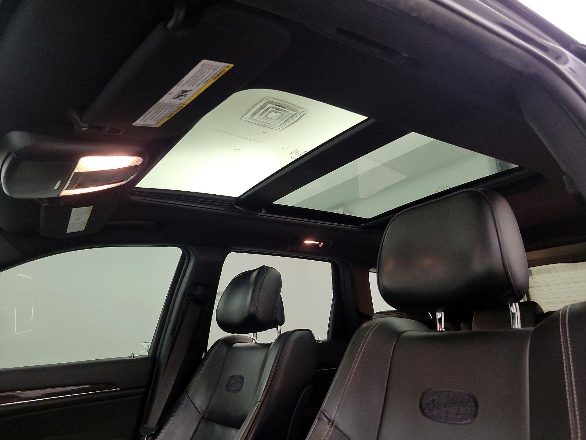 Thumbnail: 2014 Jeep Grand Cherokee - 20