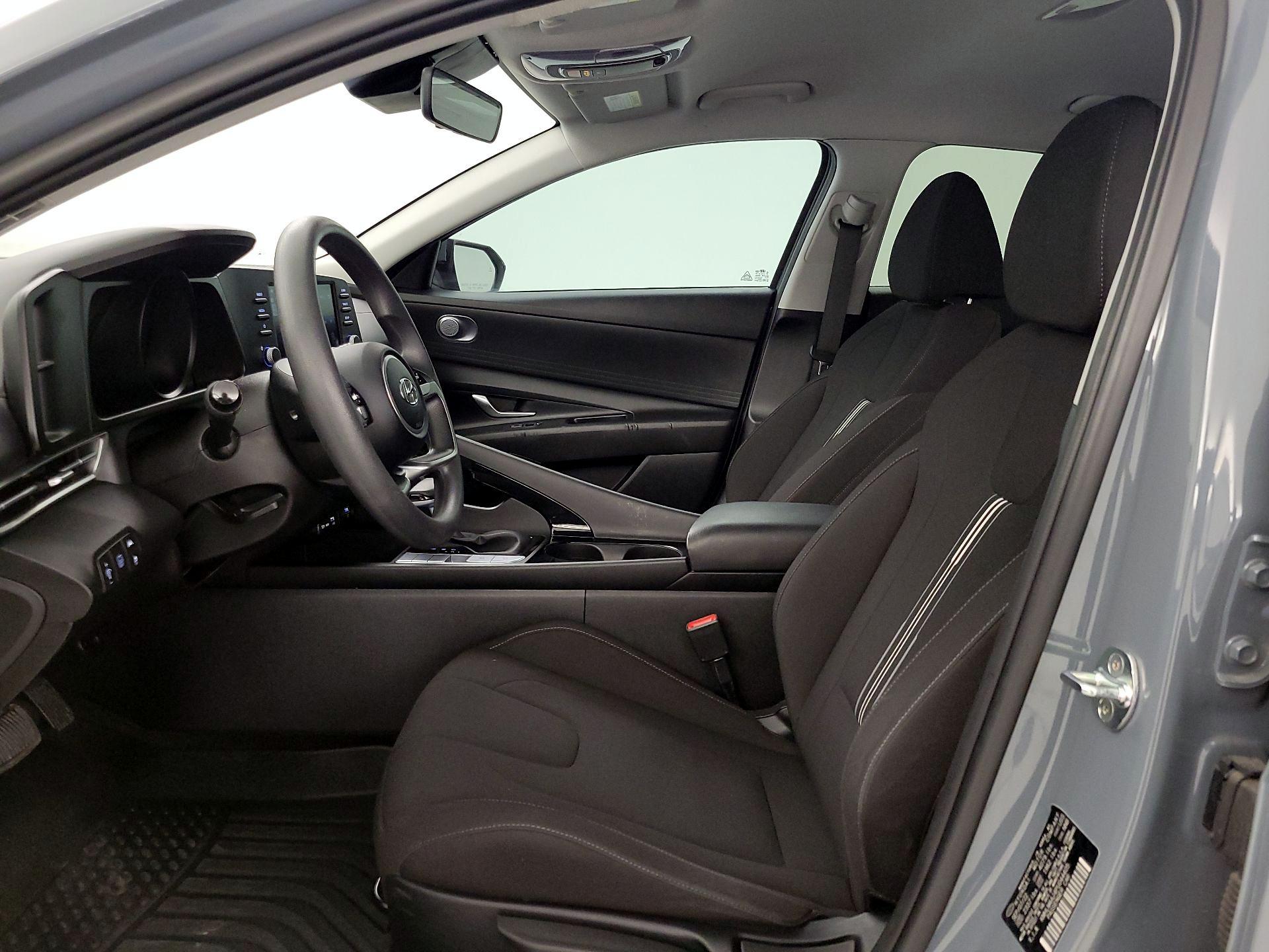 Thumbnail: 2023 Hyundai Elantra - 19