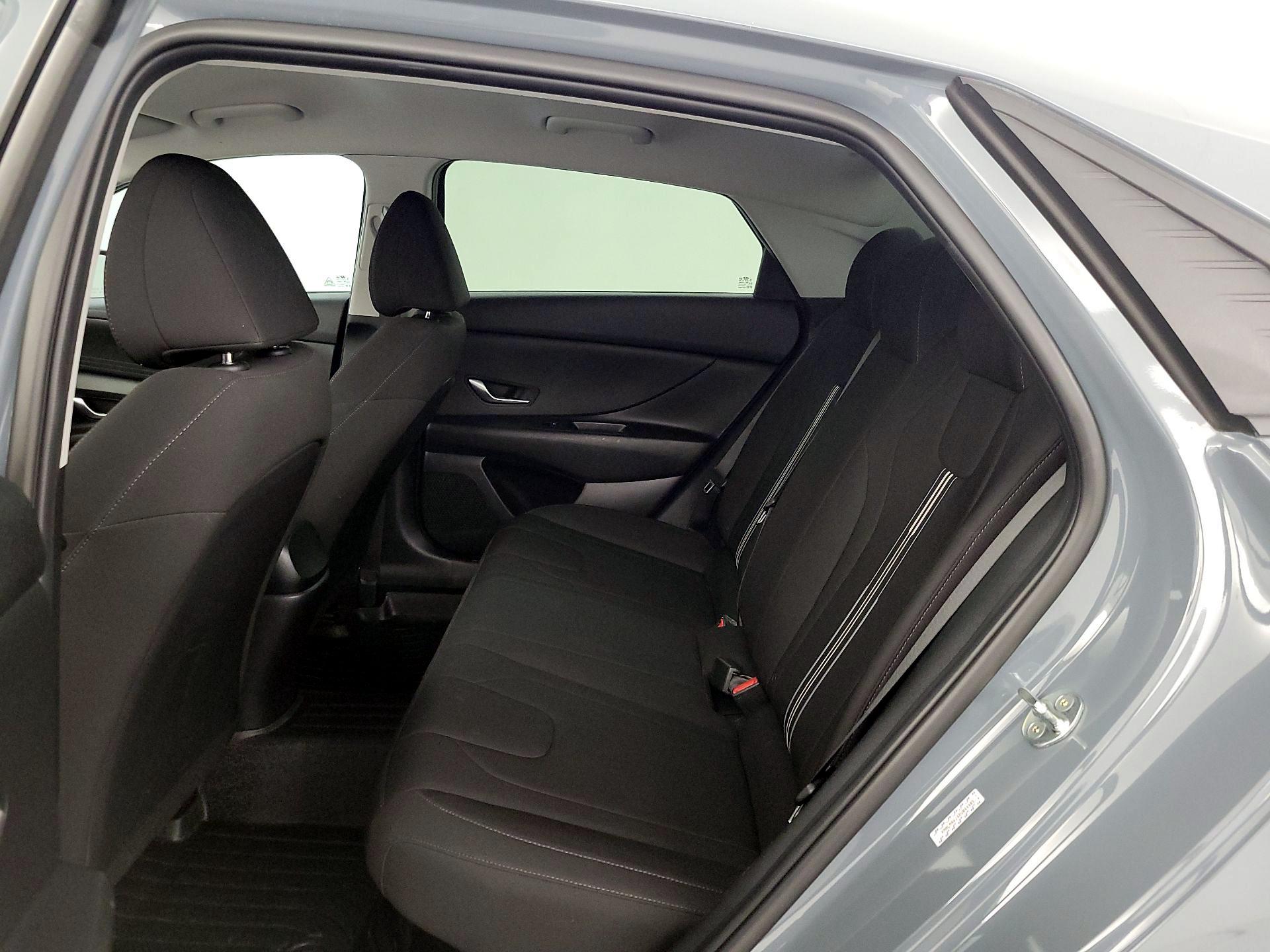 Thumbnail: 2023 Hyundai Elantra - 20